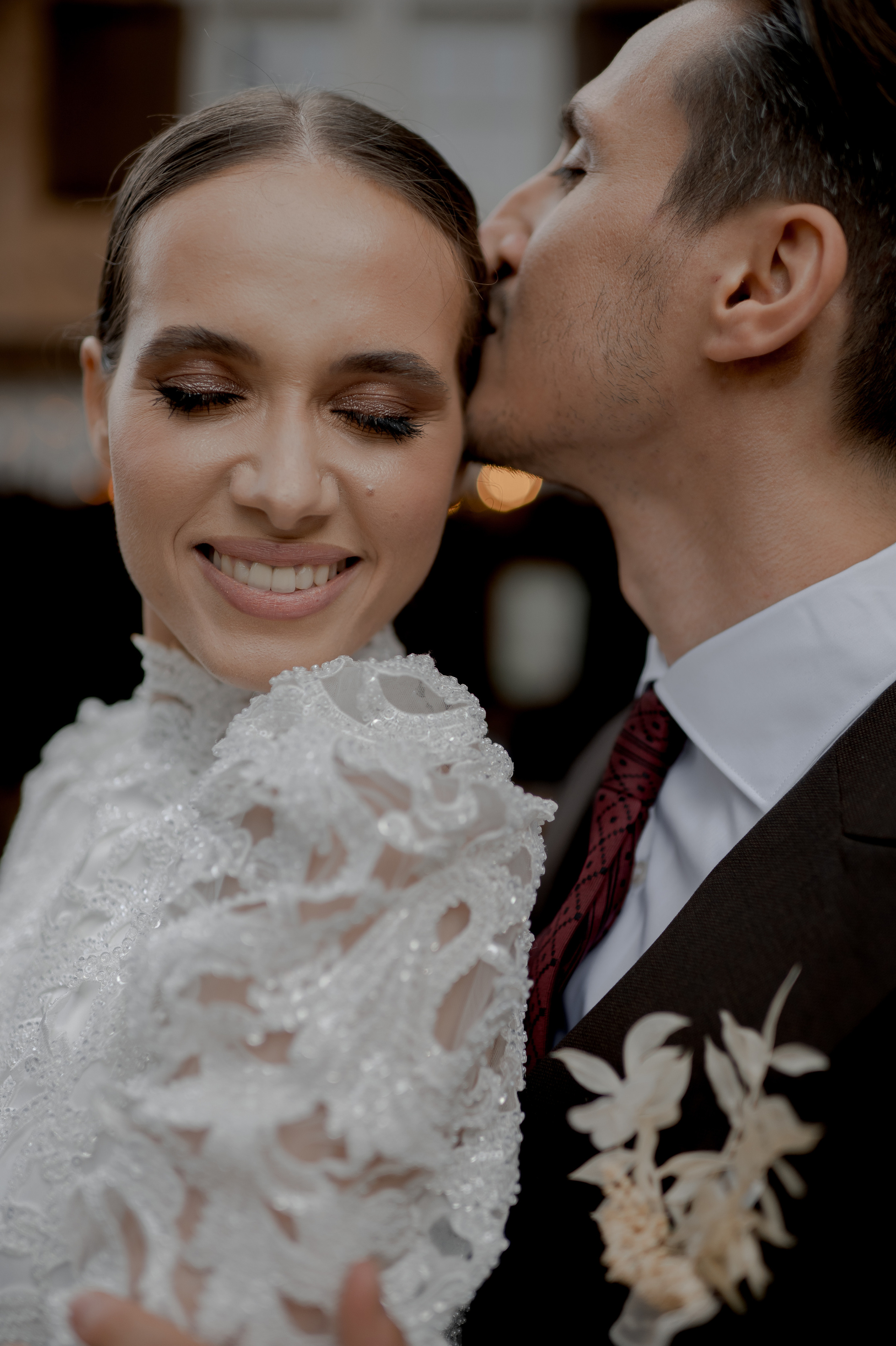 Boho barn wedding in Romania at Papadia Village, Dolj. Wedding photographer and videographer based in Timisoara, Romania