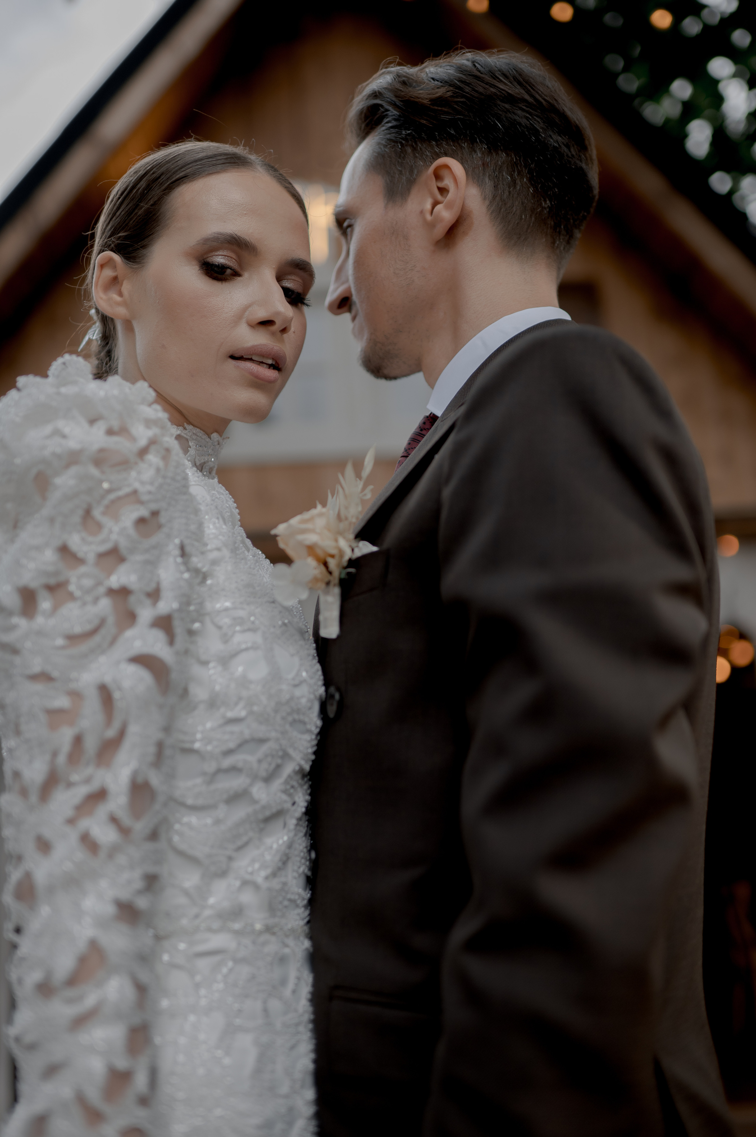 Boho barn wedding in Romania at Papadia Village, Dolj. Wedding photographer and videographer based in Timisoara, Romania