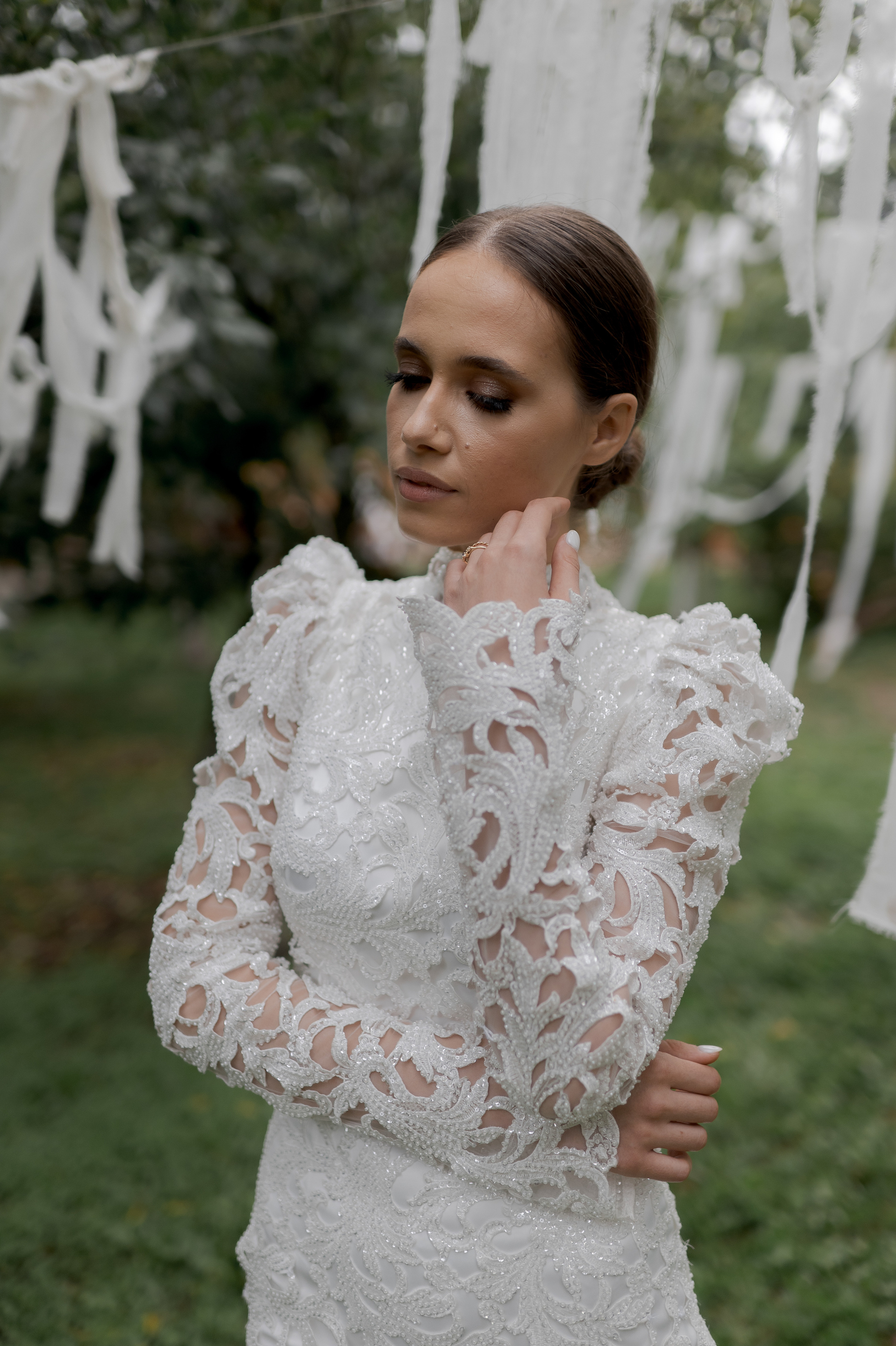 Boho barn wedding in Romania at Papadia Village, Dolj. Wedding photographer and videographer based in Timisoara, Romania