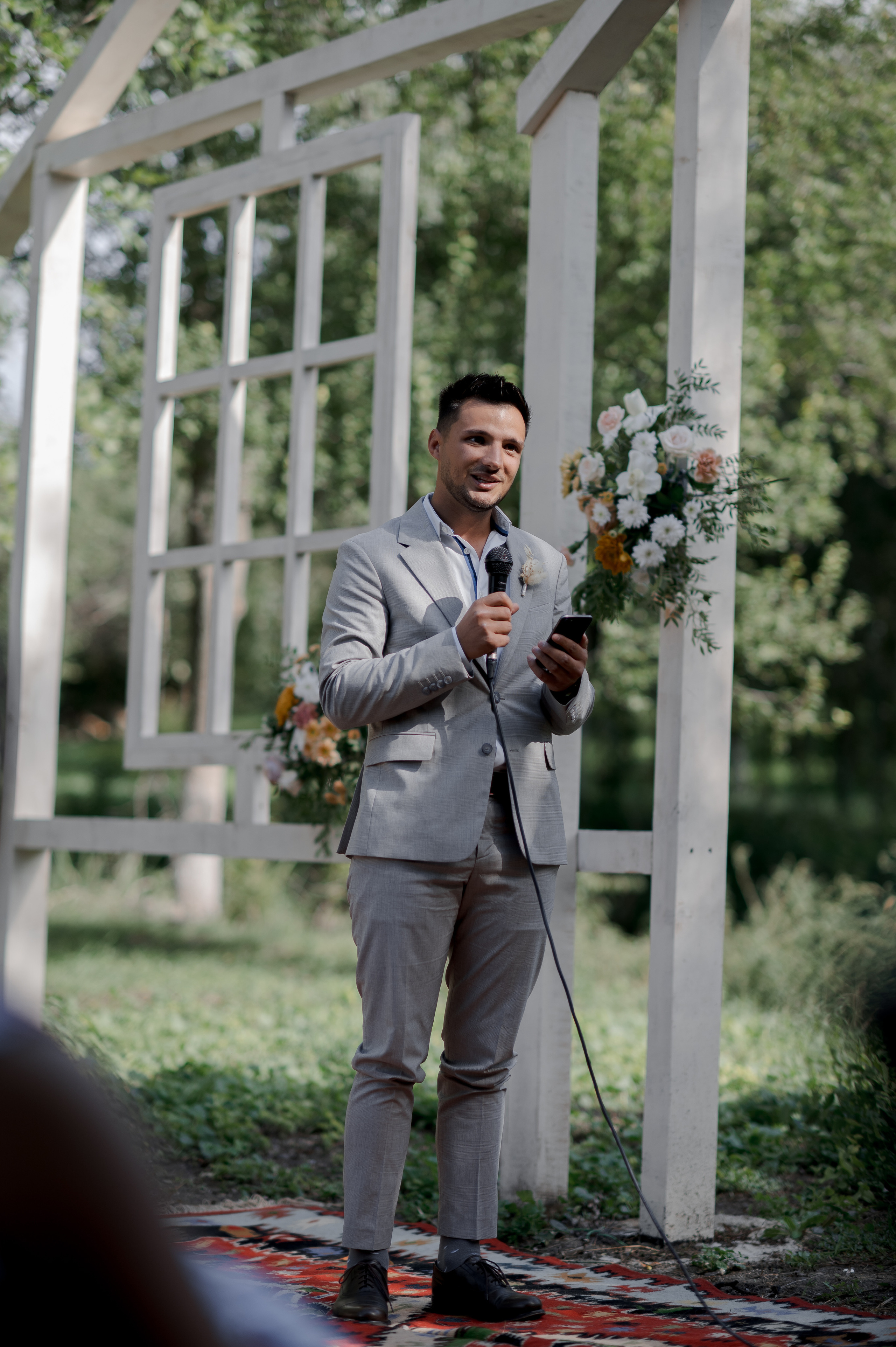 Boho barn wedding in Romania at Papadia Village, Dolj. Wedding photographer and videographer based in Timisoara, Romania