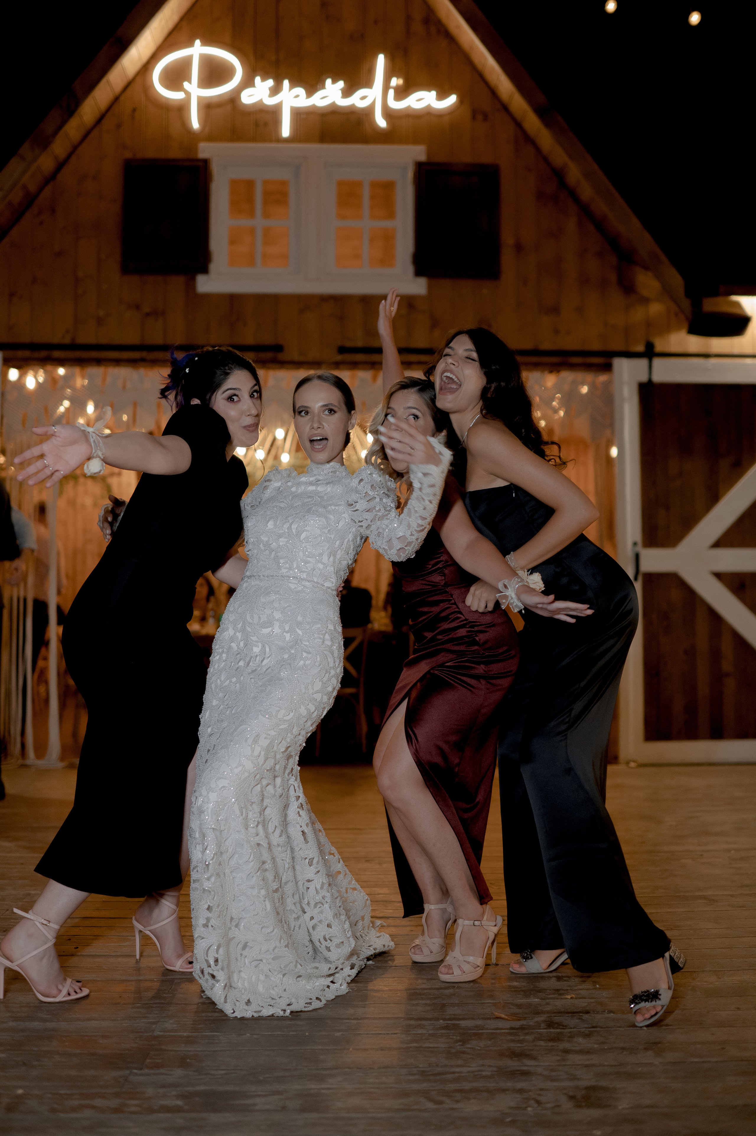 Boho barn wedding in Romania at Papadia Village, Dolj. Wedding photographer and videographer based in Timisoara, Romania