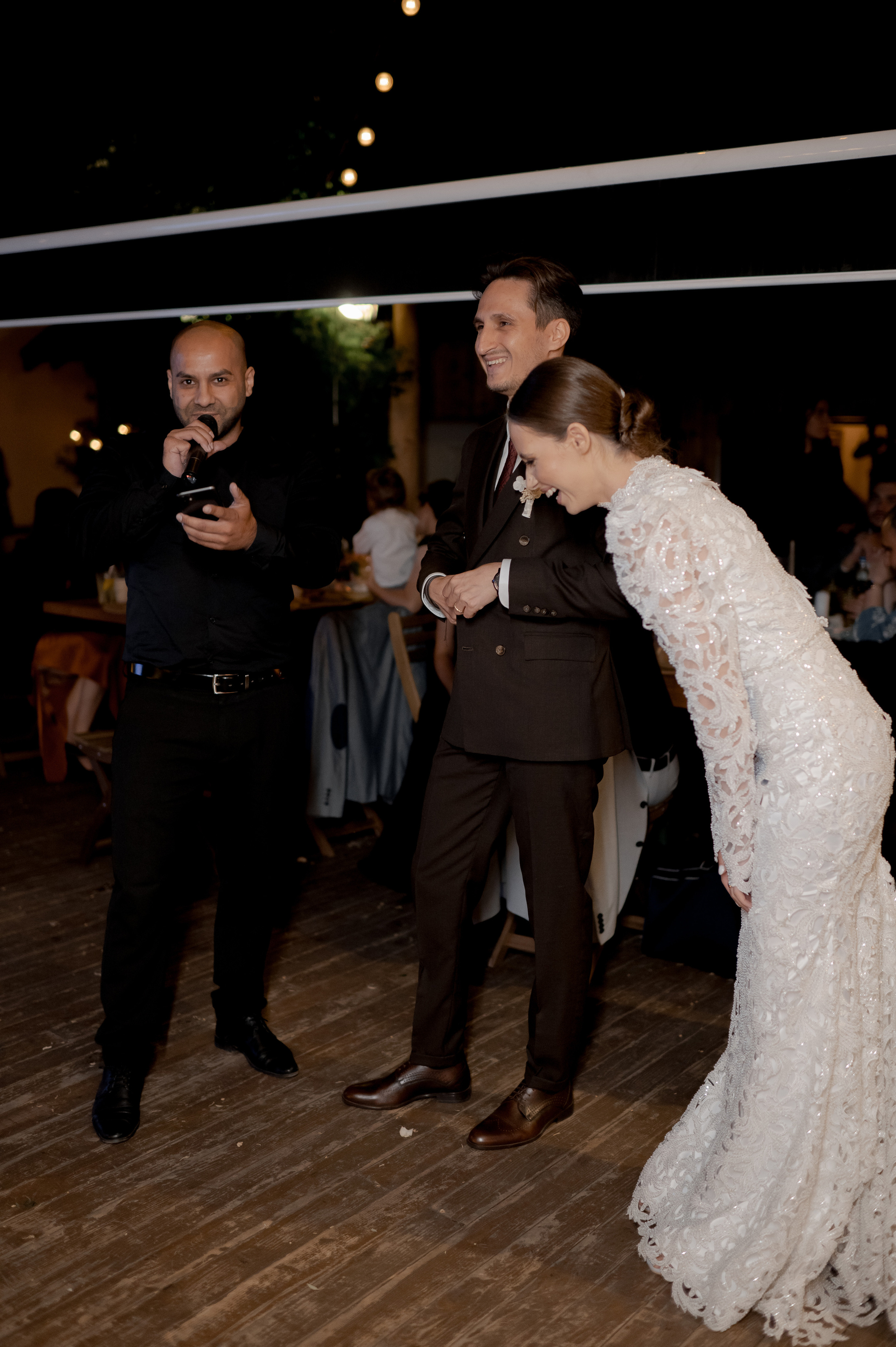 Boho barn wedding in Romania at Papadia Village, Dolj. Wedding photographer and videographer based in Timisoara, Romania