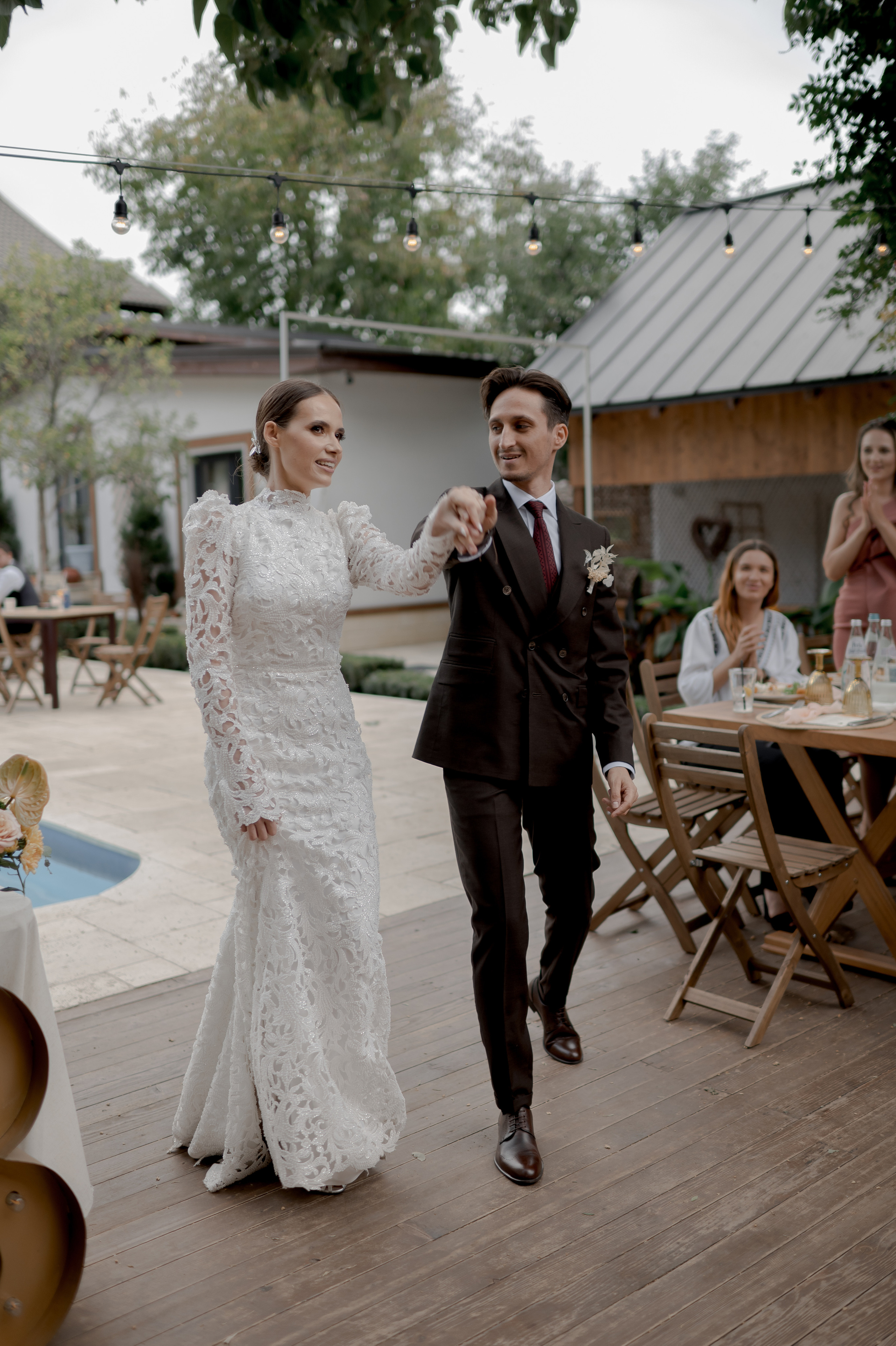 Boho barn wedding in Romania at Papadia Village, Dolj. Wedding photographer and videographer based in Timisoara, Romania