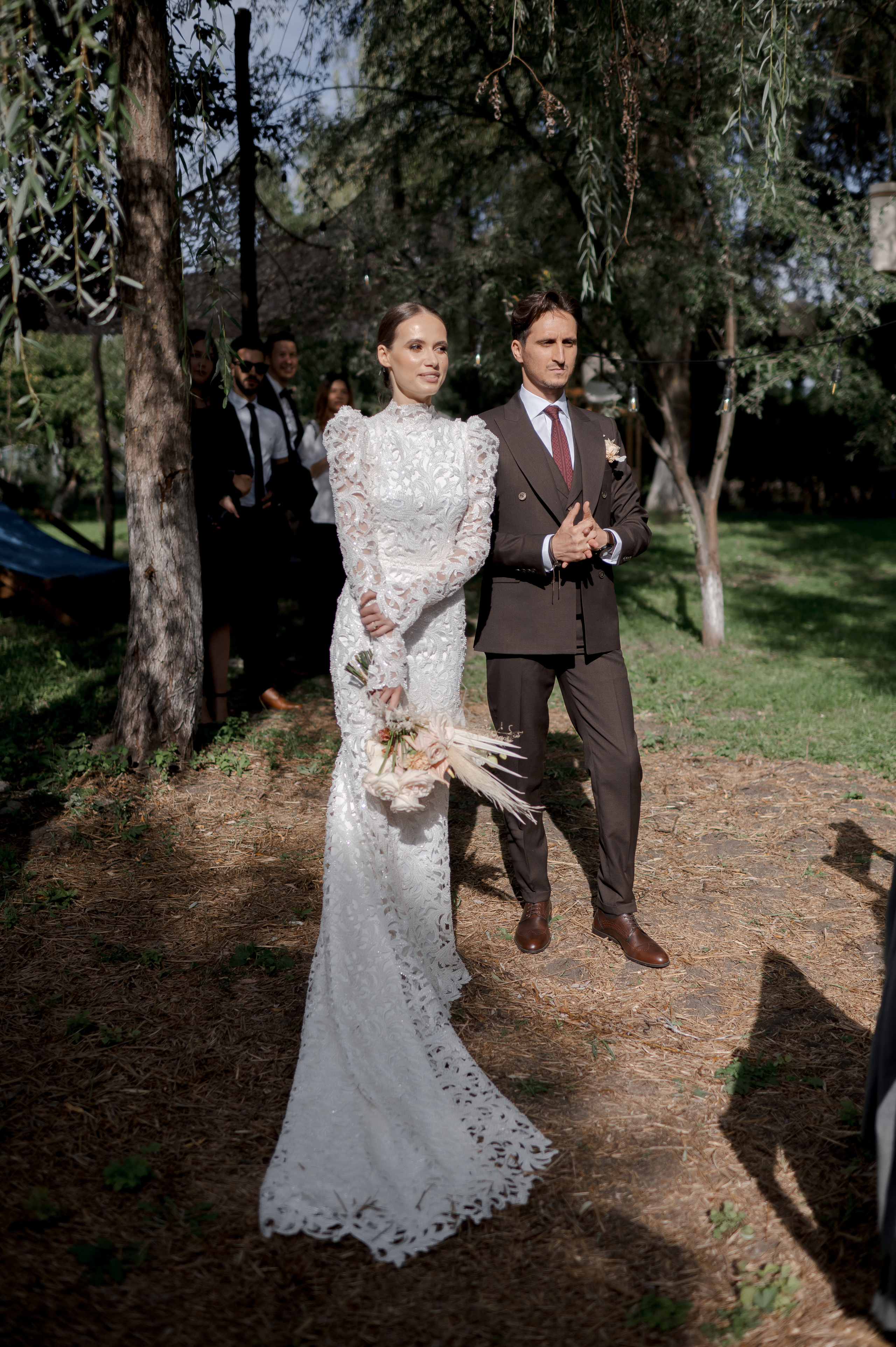 Boho barn wedding in Romania at Papadia Village, Dolj. Wedding photographer and videographer based in Timisoara, Romania
