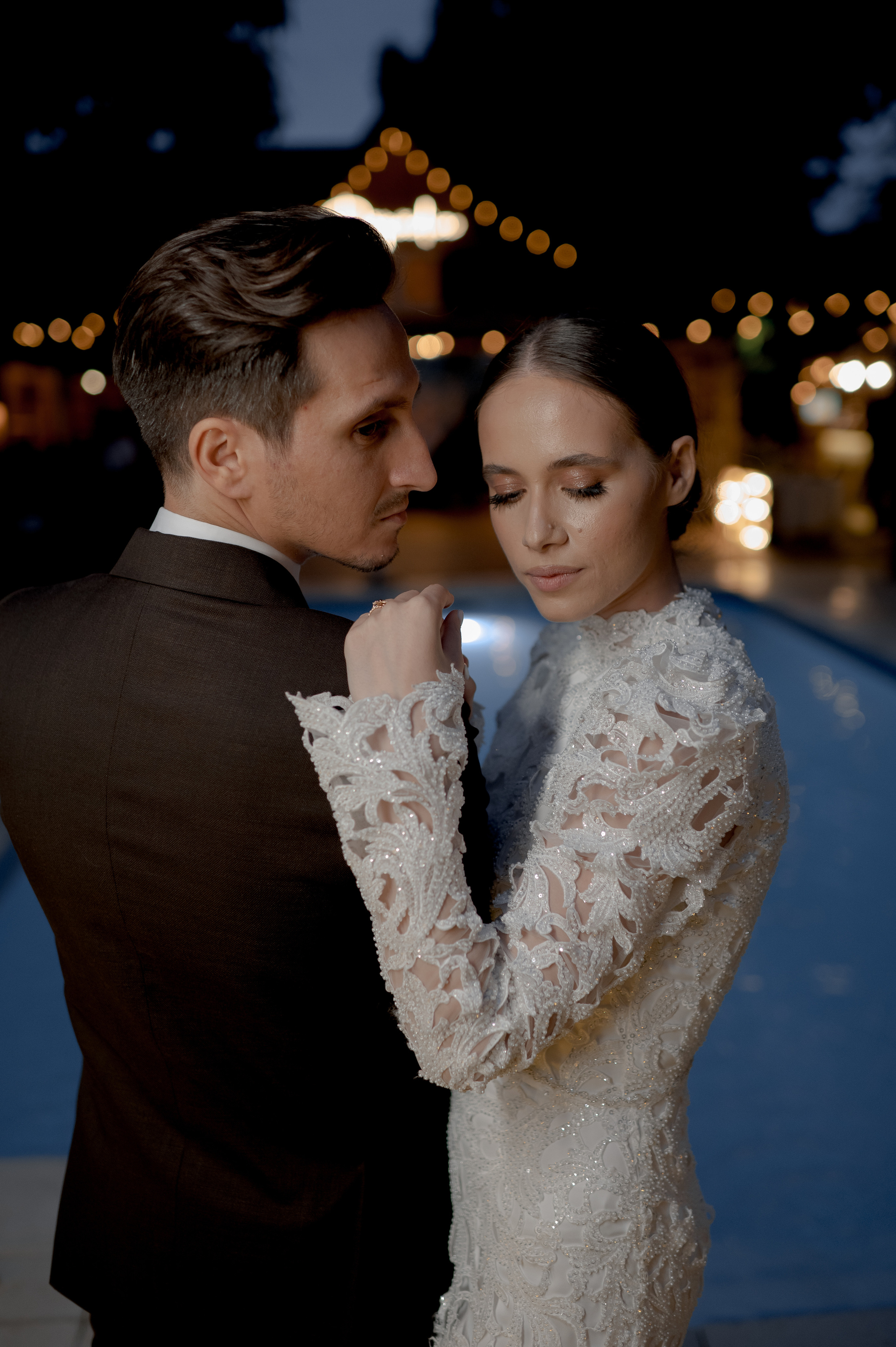 Boho barn wedding in Romania at Papadia Village, Dolj. Wedding photographer and videographer based in Timisoara, Romania