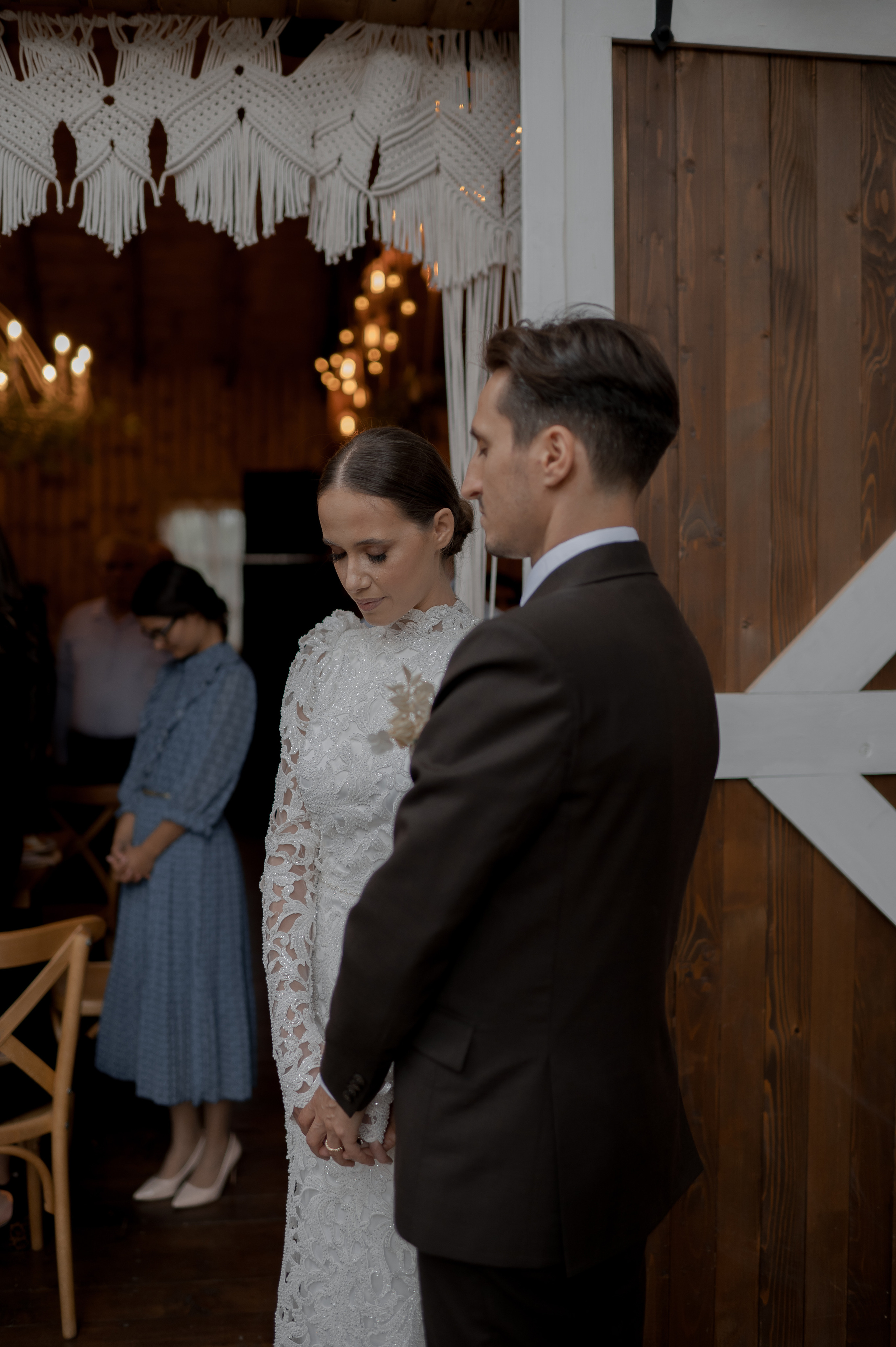 Boho barn wedding in Romania at Papadia Village, Dolj. Wedding photographer and videographer based in Timisoara, Romania