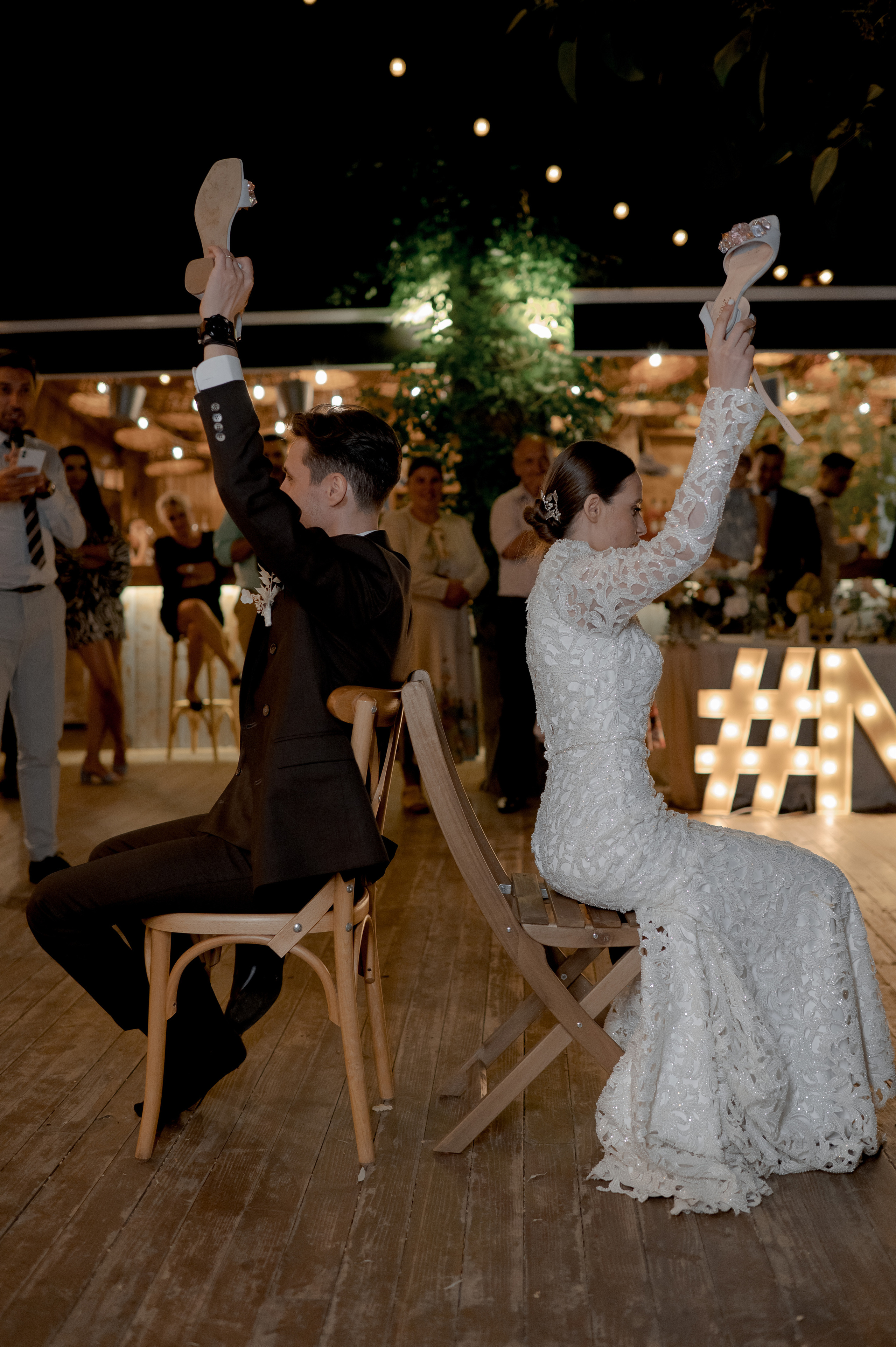 Boho barn wedding in Romania at Papadia Village, Dolj. Wedding photographer and videographer based in Timisoara, Romania