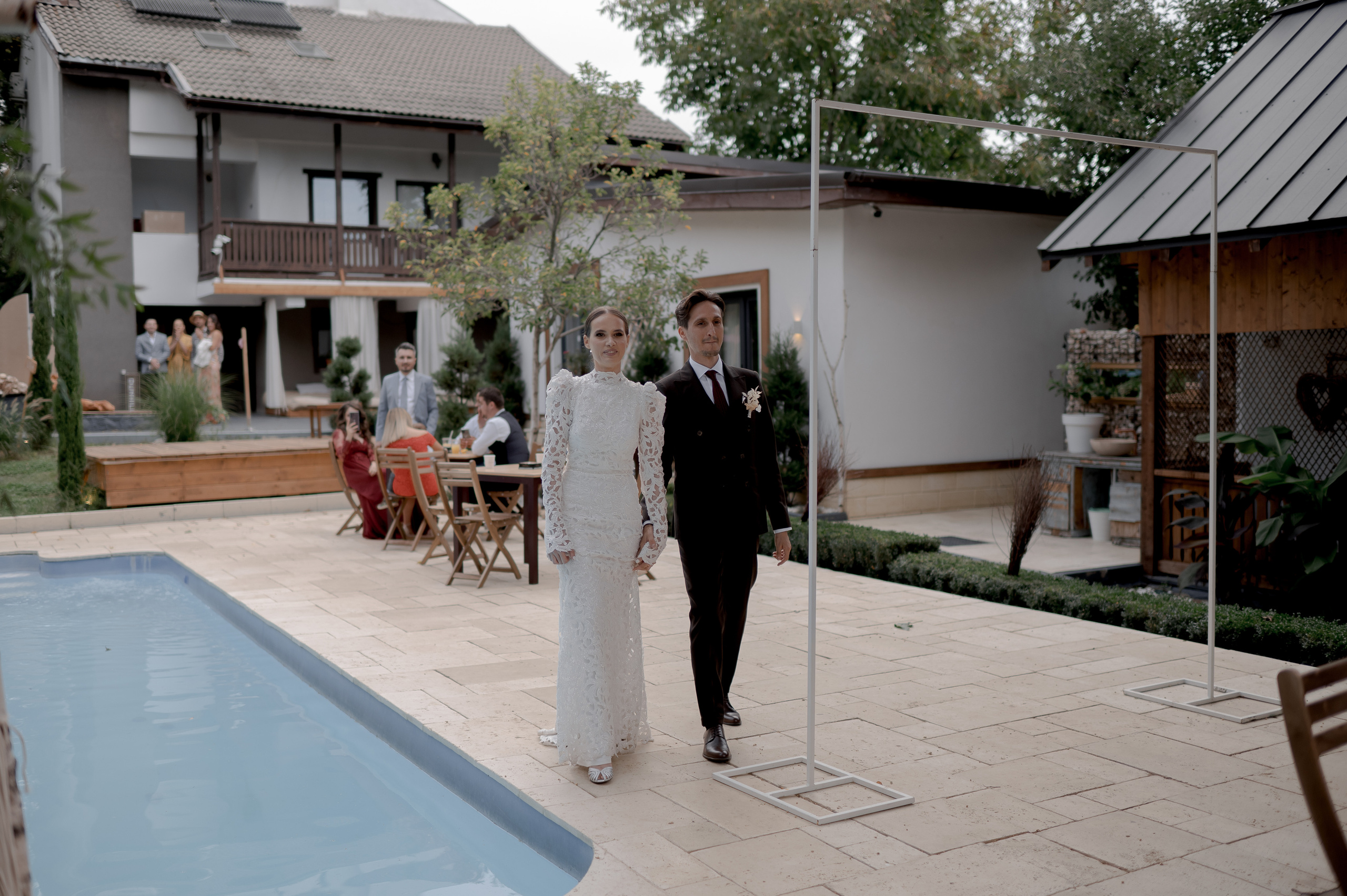 Boho barn wedding in Romania at Papadia Village, Dolj. Wedding photographer and videographer based in Timisoara, Romania