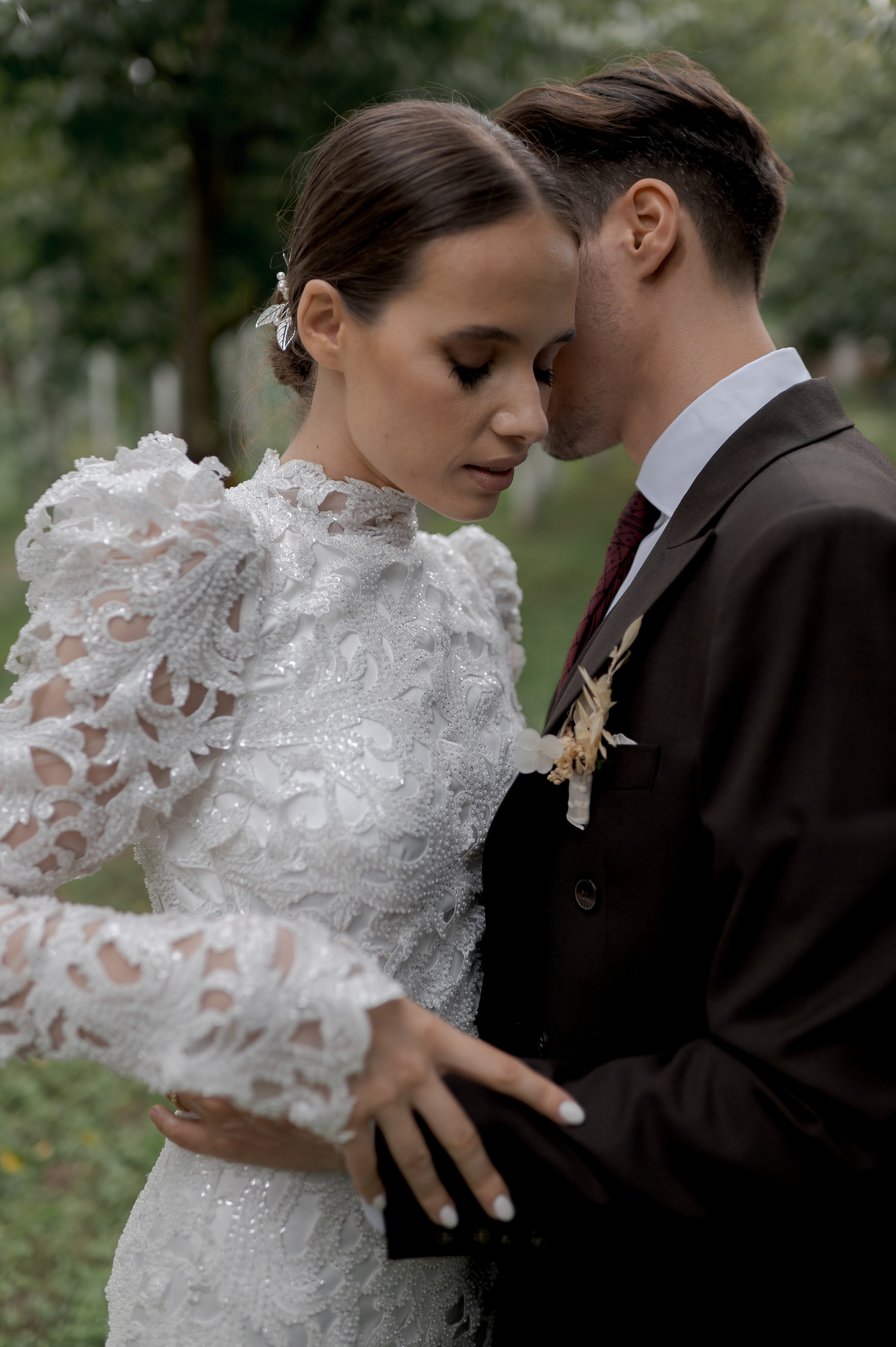Boho barn wedding in Romania at Papadia Village, Dolj. Wedding photographer and videographer based in Timisoara, Romania