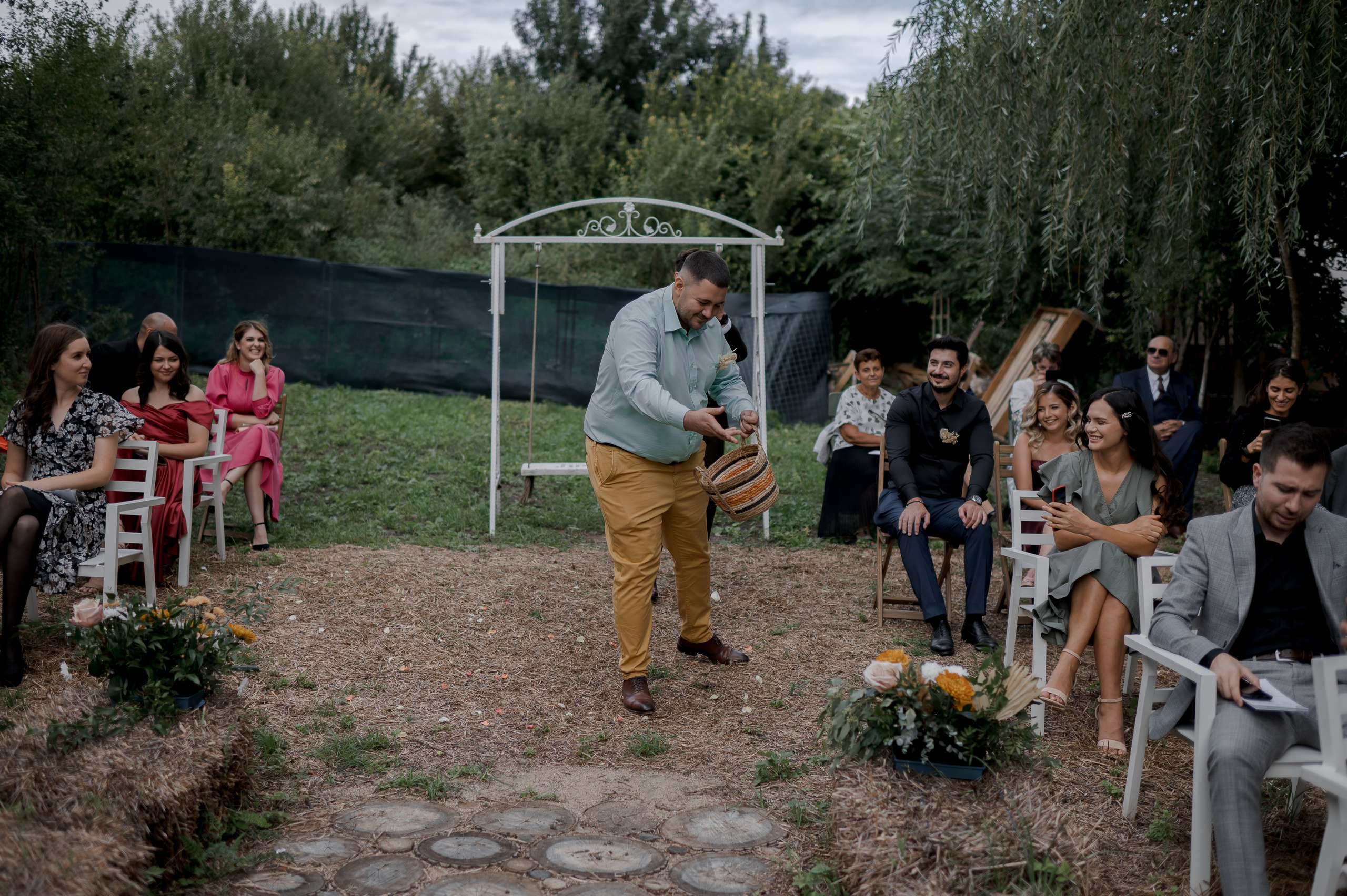 Boho barn wedding in Romania at Papadia Village, Dolj. Wedding photographer and videographer based in Timisoara, Romania