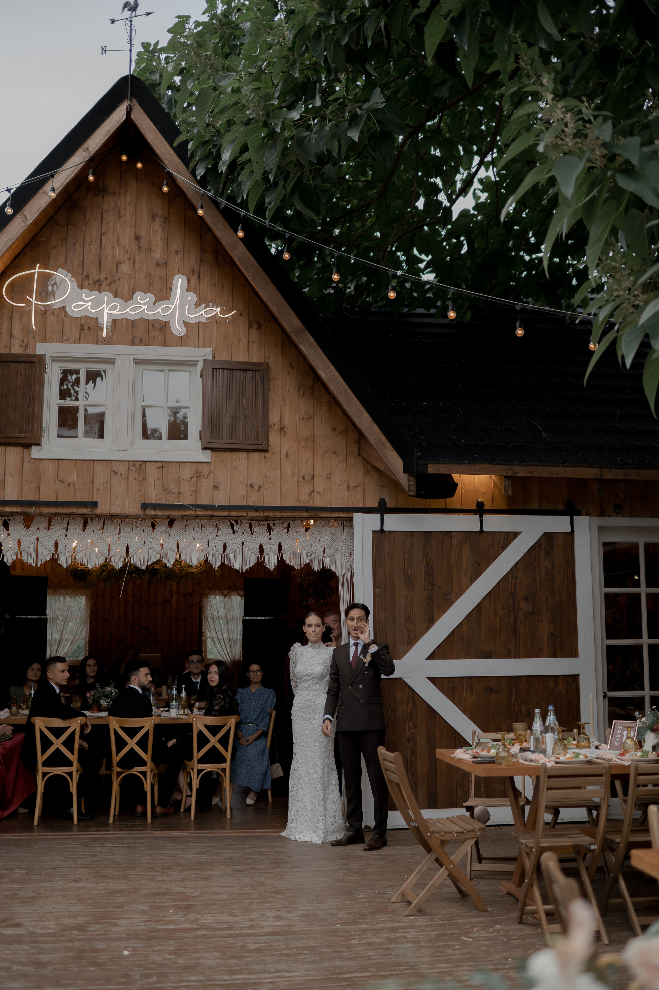 Boho barn wedding in Romania at Papadia Village, Dolj. Wedding photographer and videographer based in Timisoara, Romania