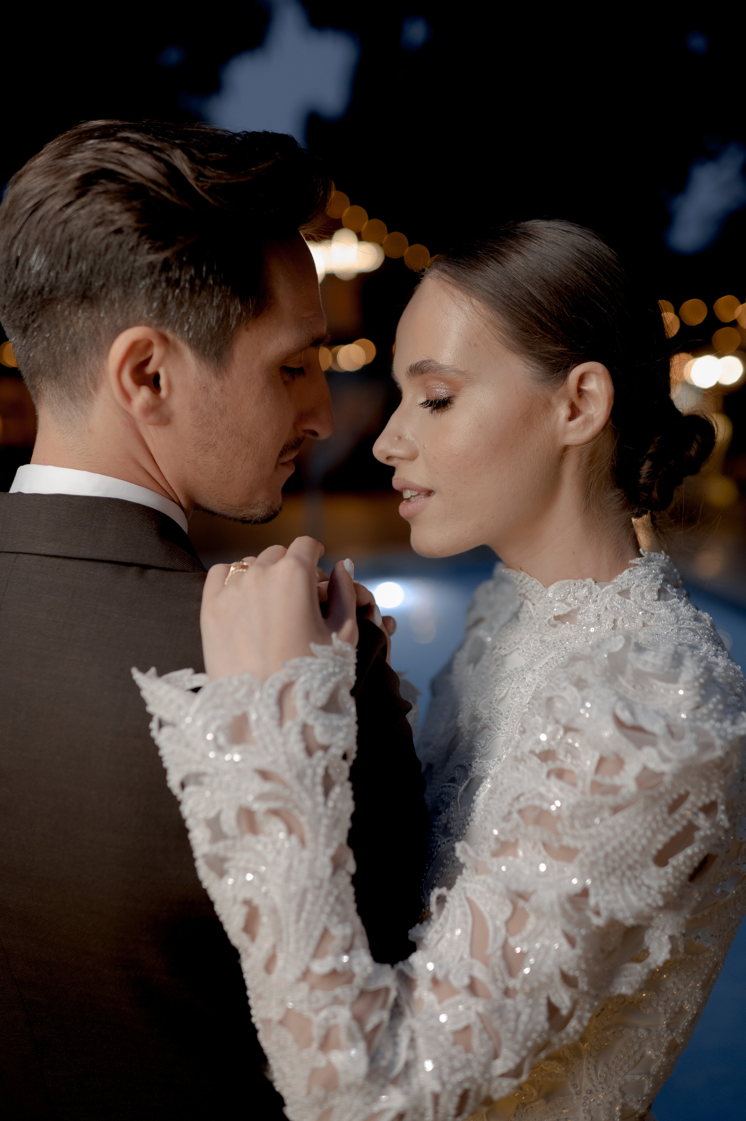 Boho barn wedding in Romania at Papadia Village, Dolj. Wedding photographer and videographer based in Timisoara, Romania