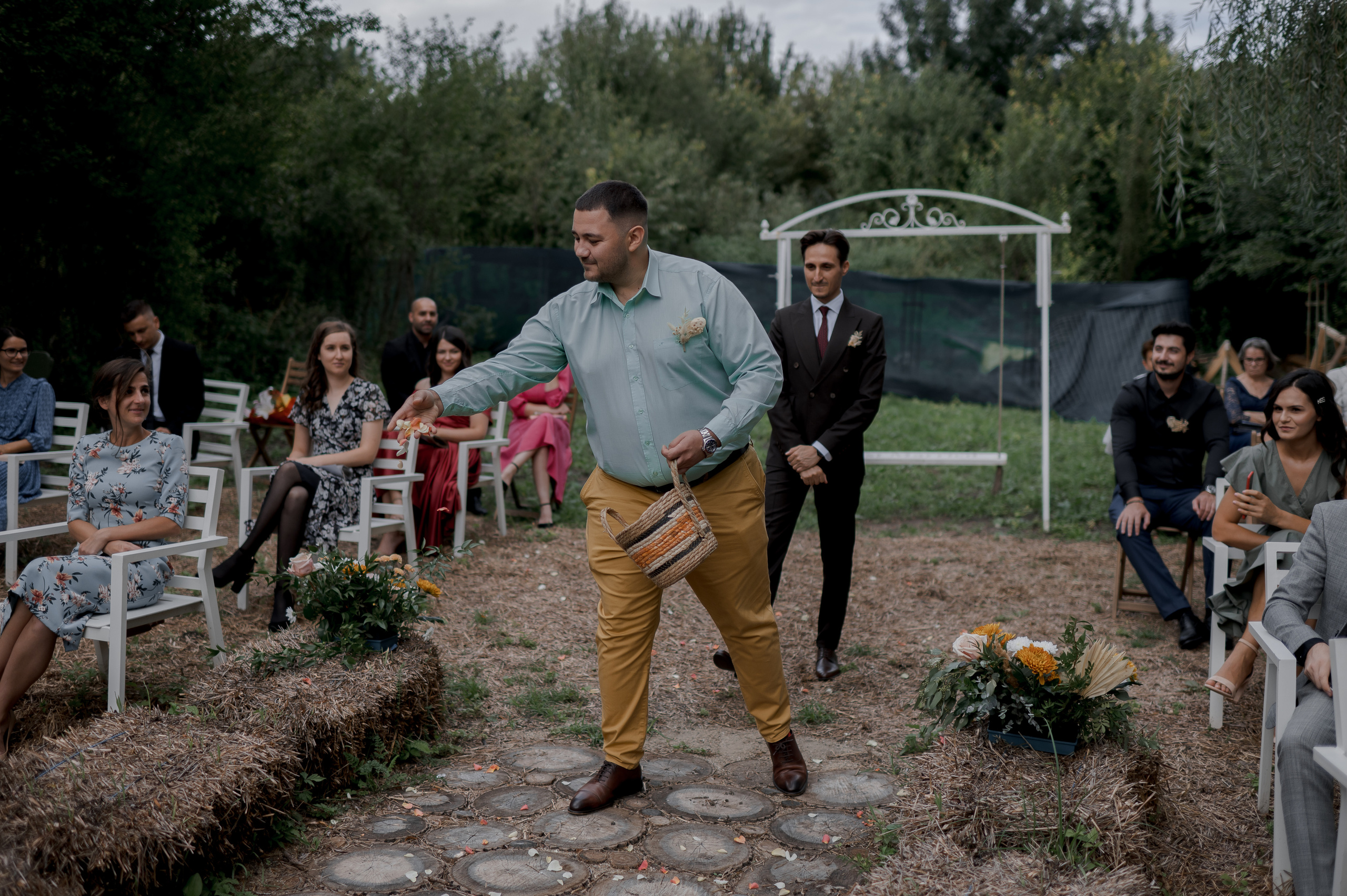 Boho barn wedding in Romania at Papadia Village, Dolj. Wedding photographer and videographer based in Timisoara, Romania