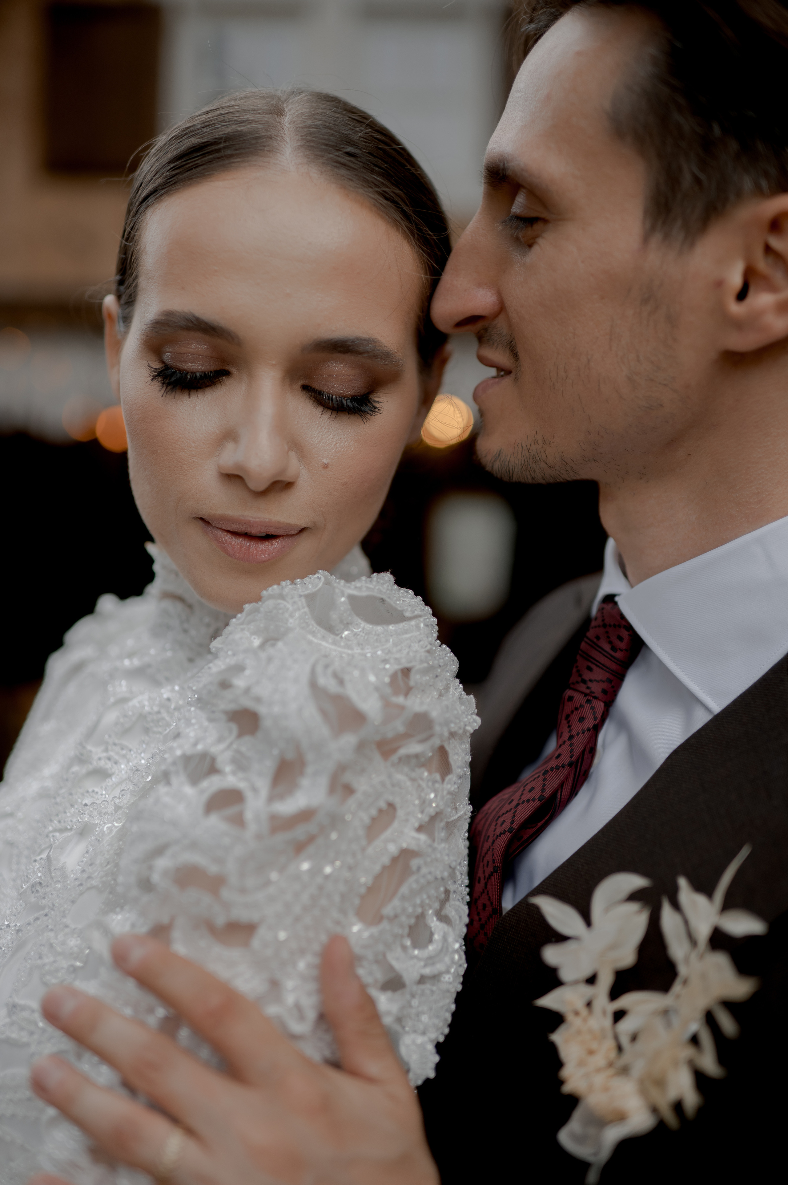 Boho barn wedding in Romania at Papadia Village, Dolj. Wedding photographer and videographer based in Timisoara, Romania