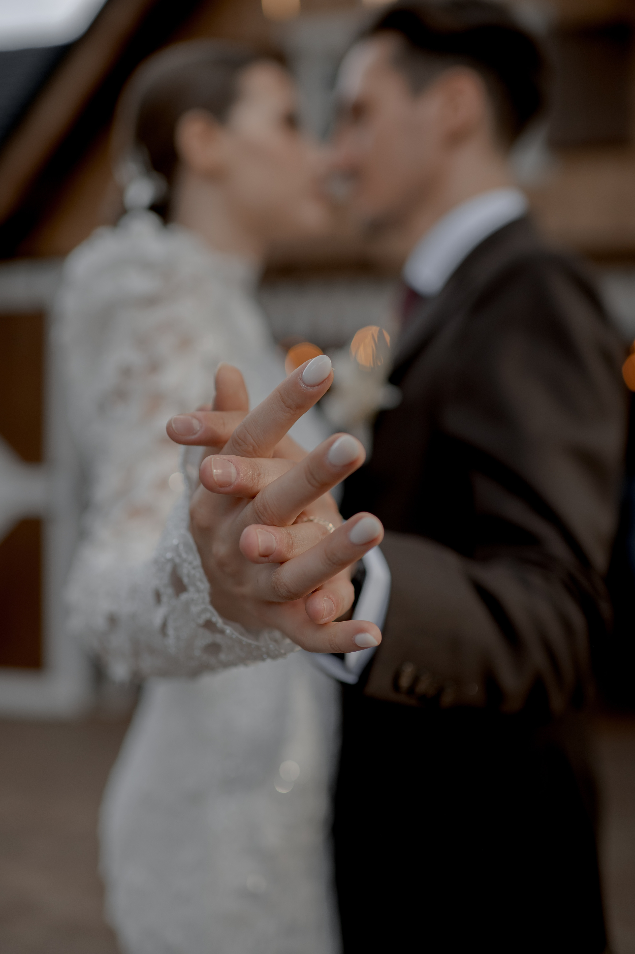 Boho barn wedding in Romania at Papadia Village, Dolj. Wedding photographer and videographer based in Timisoara, Romania