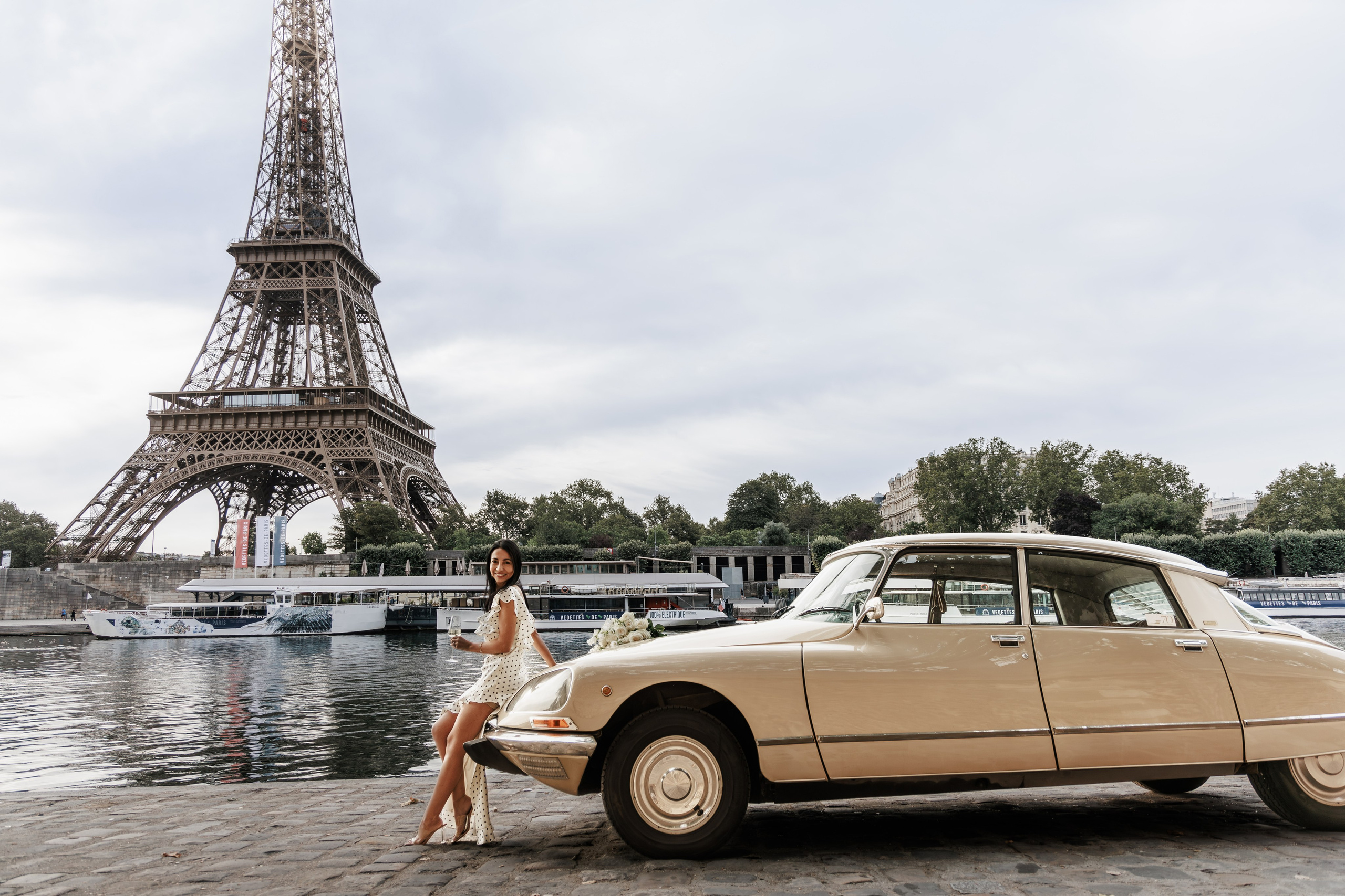 Paris Photo Tour in a Classic DS23 Pallas. Photographe à Paris