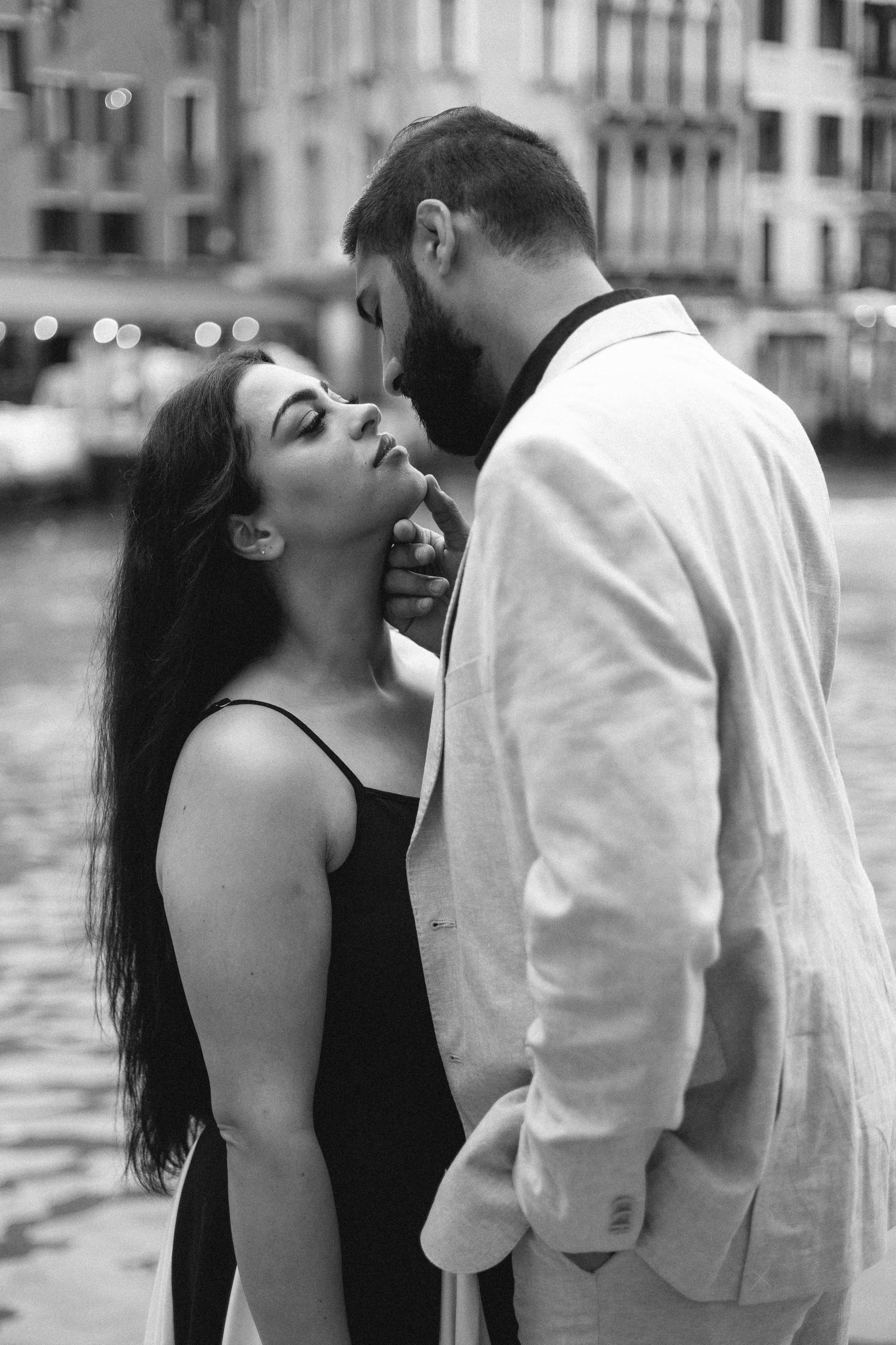 Investment. Sara Luca Wedding Photographer in Italy and Europe