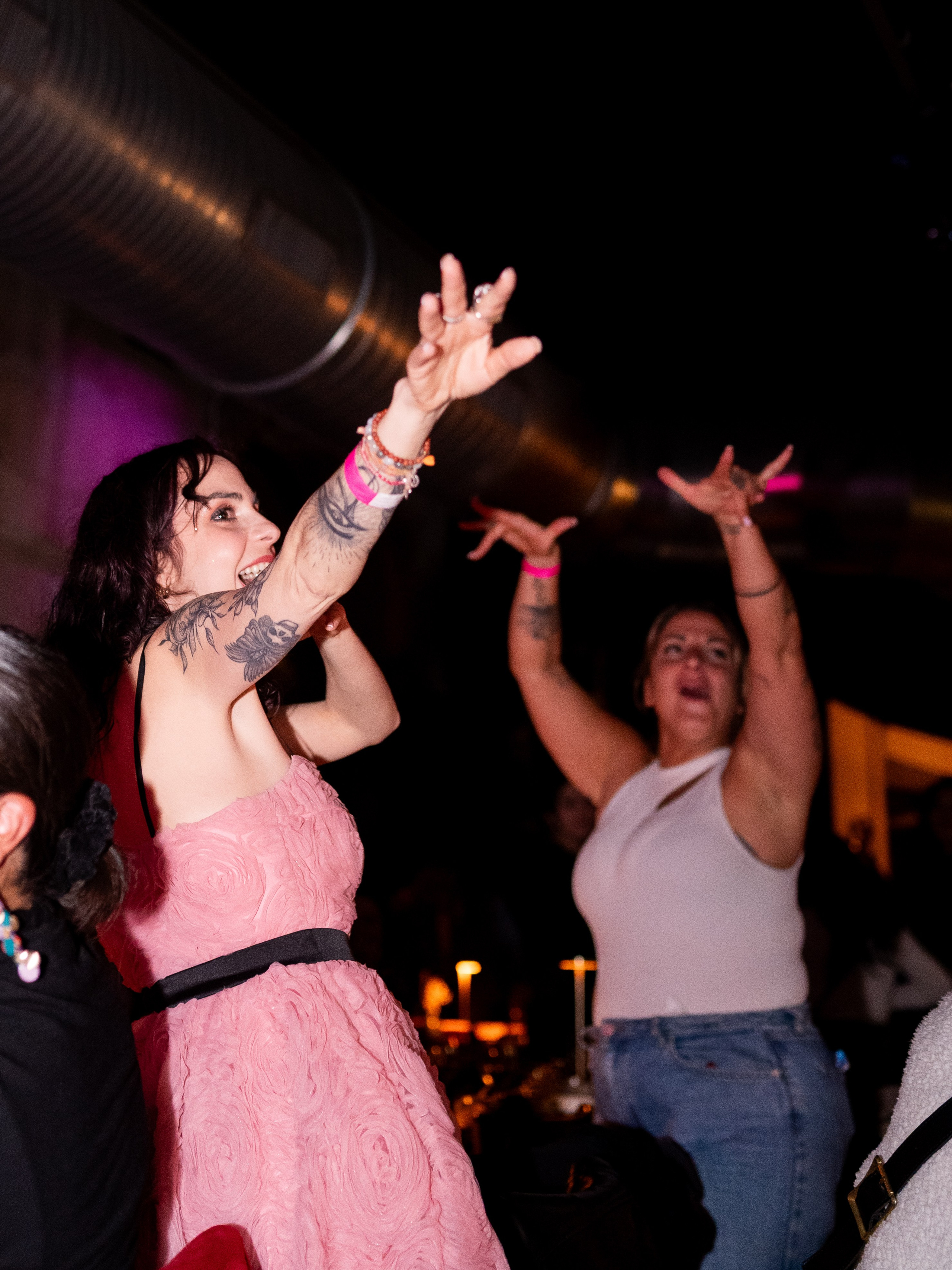 Soirée « Give Mama a Drink » aux Halles de l’Île – Photographe d’événements à Genève, Eugenia Andres. Photographe à Genève - Eugenia Andres