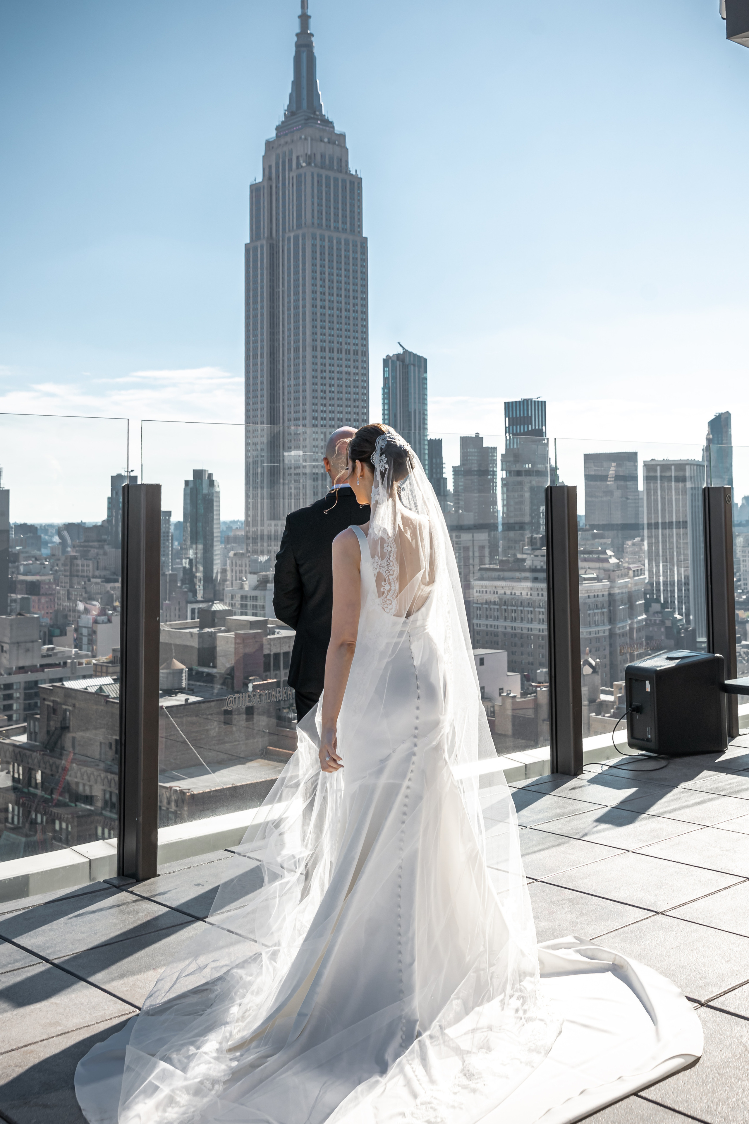 Angela and Alex, The Skylark, Manhattan. Wedding Photo & Video