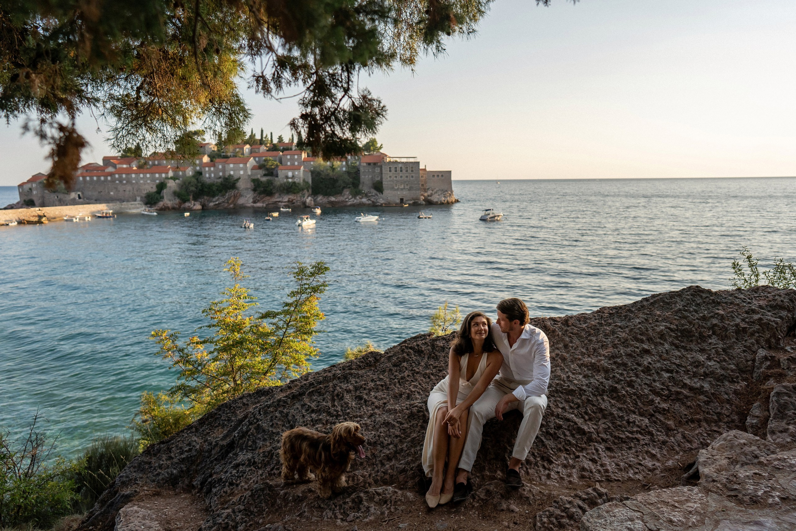 Fotoshoot i Miločer-parken ved Sveti Stefan, Montenegro