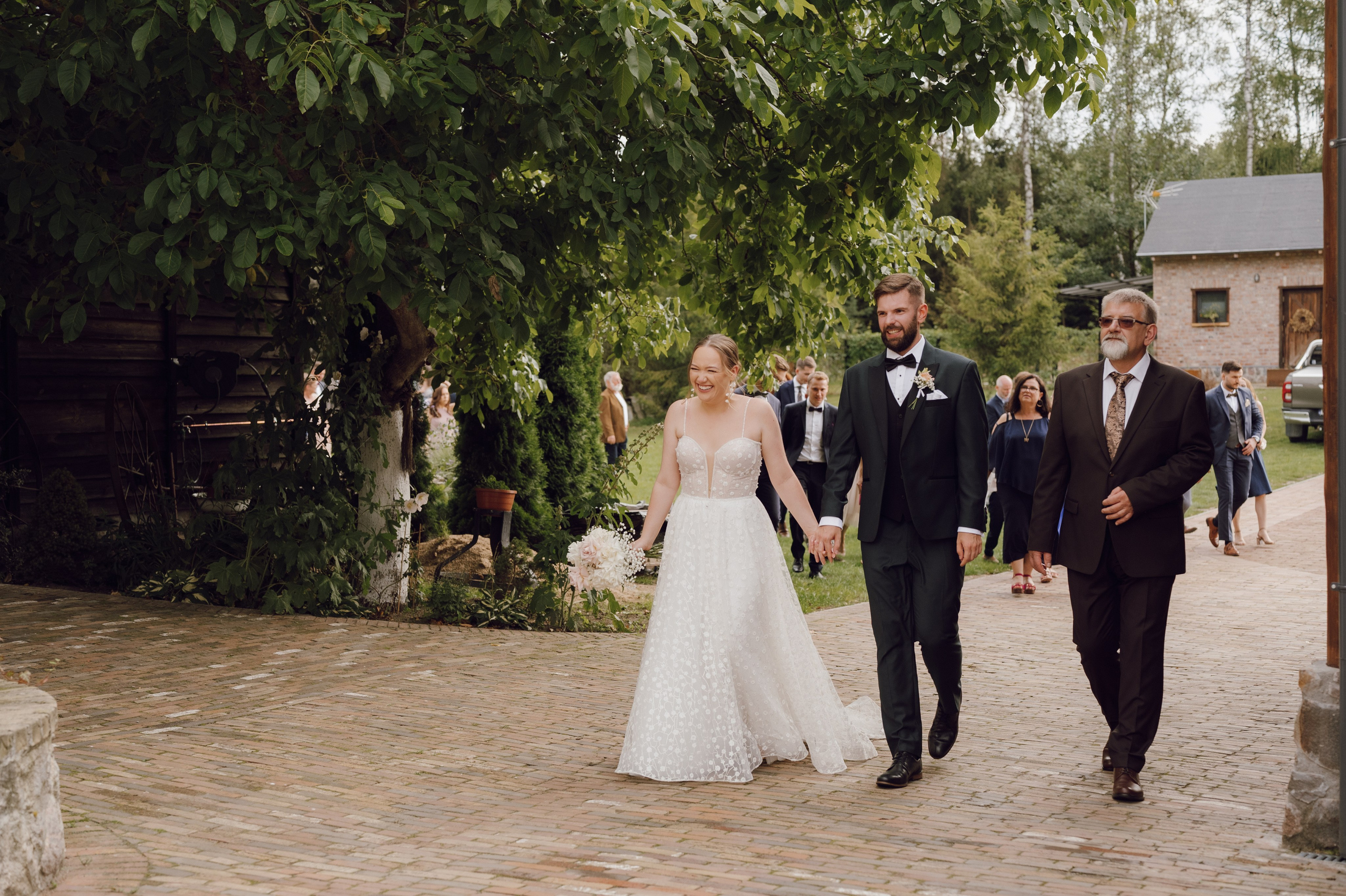 Kasia & Kuba | Wesele w stodole Owczarnia. Ślubny fotograf Poznań | Oliwia Makara