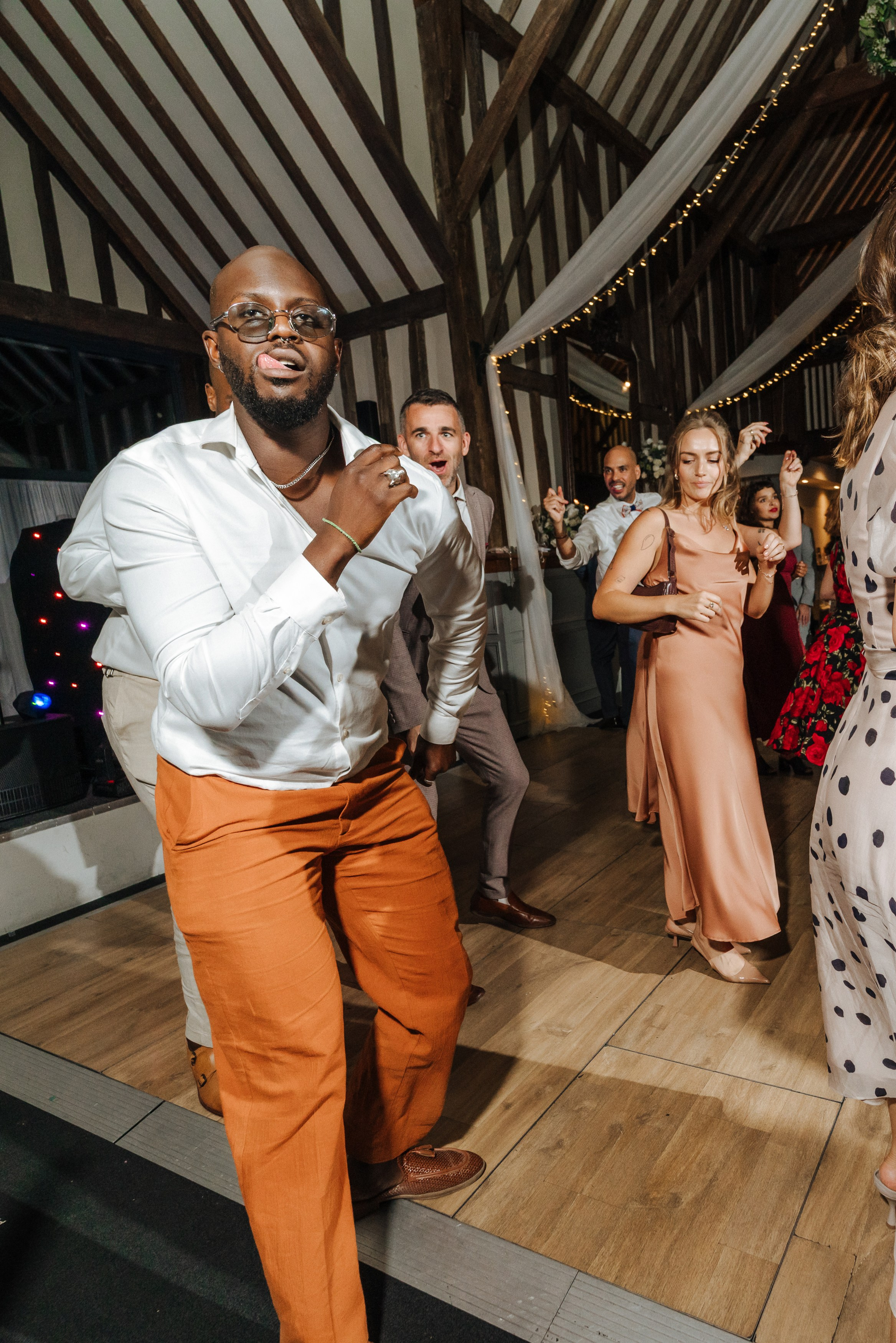 Wedding at Essendon Country Club. Photographer in England Ekaterina Romanova