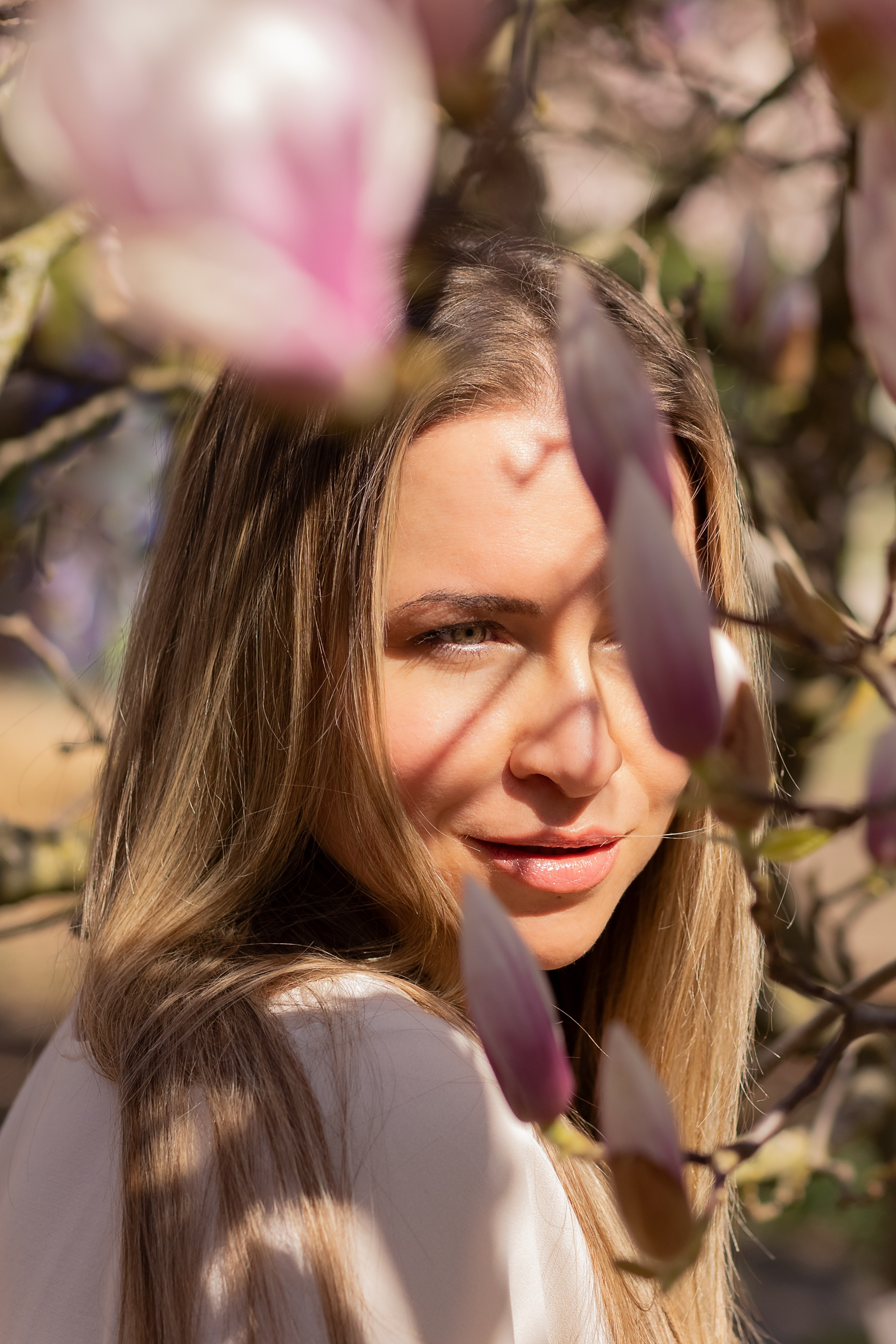 Frühling und Sommer sind wunderschön! Die Blütezeit ist meist prächtig, aber kurz. Beeile Dich, ein Fotoshooting zu vereinbaren solange es Blüht! Die Blütezeit vergeht, die schönen Fotos bleiben!