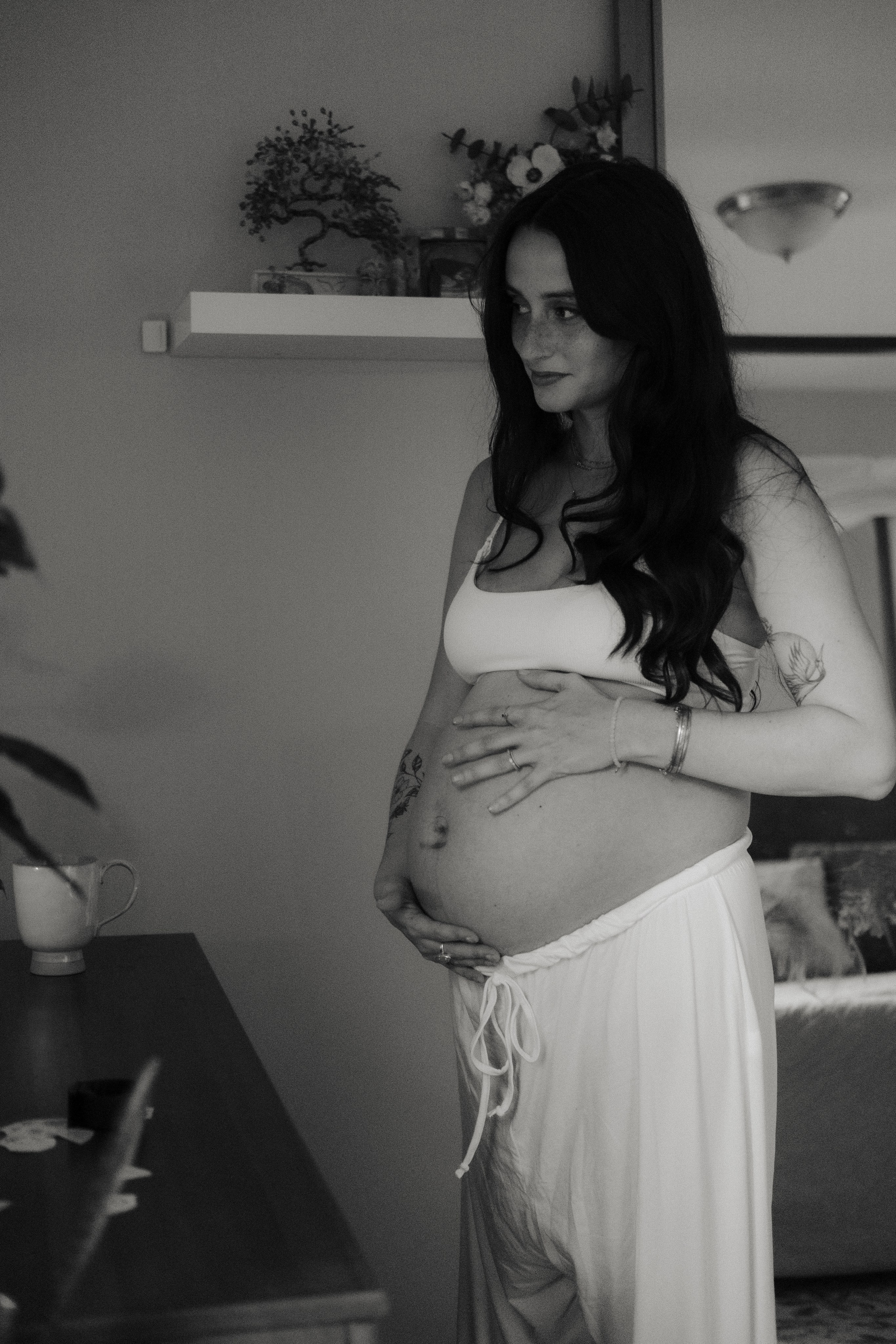 Richmond, VA Maternity Photographer | Editorial & Documentary Portraits. Family Photographer Richmond VA | Anna Dobrovolskaia