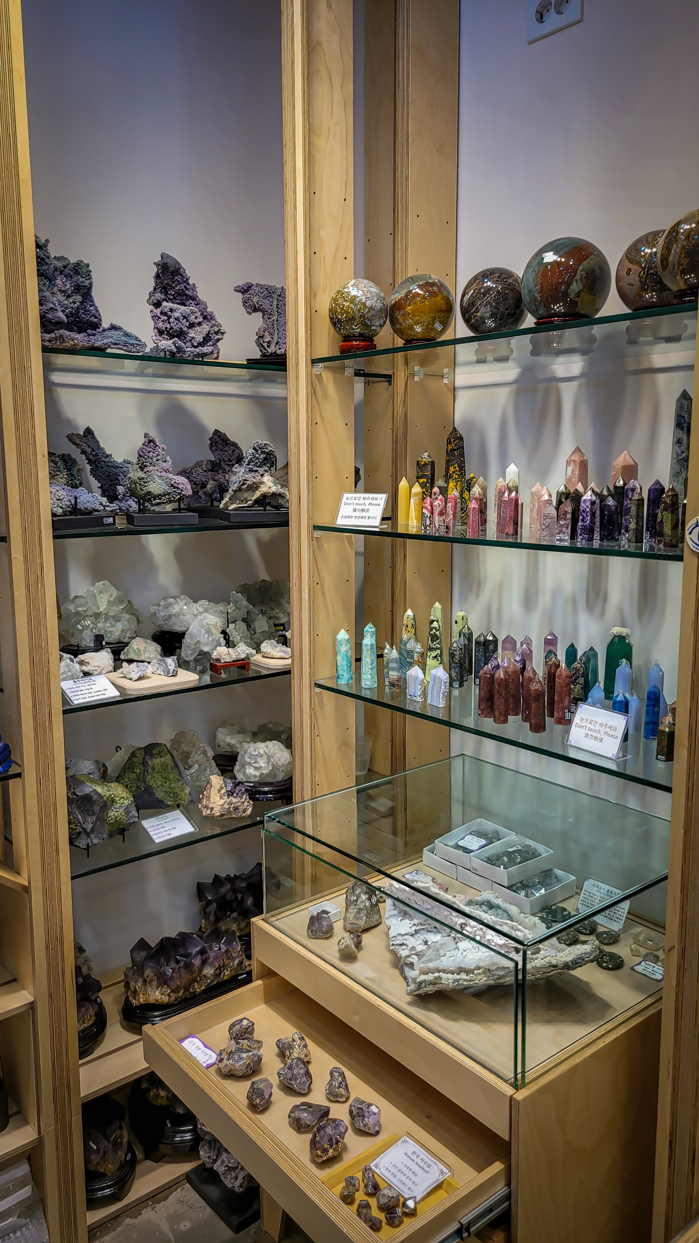 Stone Kingdom in Insadong, Seoul. Photographer in Seoul Dobrokvashina Natalya