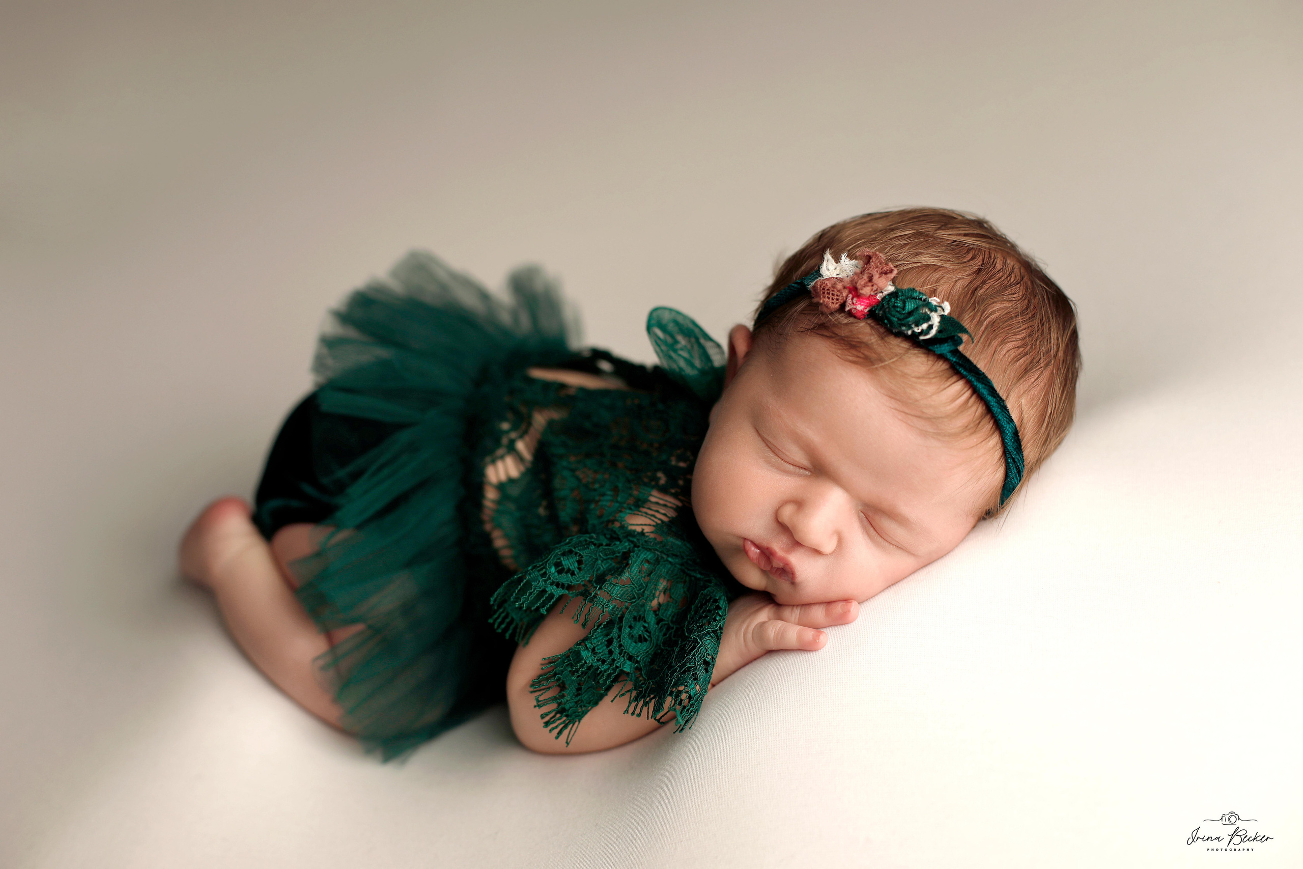 Babyfotograf Ulm, Babyfotograf Neu-Ulm, Babyfotograf Münsingen, Babyfotograf Metzingen, Babyfotograf Göppingen, Babyfotograf Tübingen, Babyfotograf Memmingen, Babyfotograf Reutlingen, Babyfotograf Stuttgart, Babyfotograf Günzburg, Babyfotograf Biberach an der Riss, Babyfotograf Alb-Donau-Kreis, Babyfotograf Bad Saulgau, Babyfotograf Bad Waldsee, Babyfotograf Ehingen, neugeborenenfotografie Ulm, neugeborenenfotografie Neu-Ulm, neugeborenenfotografie Stuttgart, neugeborenenfotografie Metzingen, neugeborenenfotografie Münsingen, neugeborenenfotografie Bad Saulgau, neugeborenenfotografie Bad Waldsee, neugeborenenfotografie Ehingen, neugeborenenfotografie Langenau, neugeborenenfotografie Ravensburg, neugeborenenfotografie Sigmaringen, Fograf Ulm, Fotograf Ehingen, Fotograf Bad Waldsee, Fotograf Friedrichshafen, Baby Ulm, Entbindung Ulm, babyfotograf Erbach, Babyfotograf Blabeuren, Babyfotograf Biberach, babyshooting ulm, babyshooting metzingen, babyshooting ehingen, Babybauchshooting, Schwangerschaftsshooting, Babybauchbilder, Babybauchfotografie Ulm, Matmaternity, studiophotography.studiophotoshoot