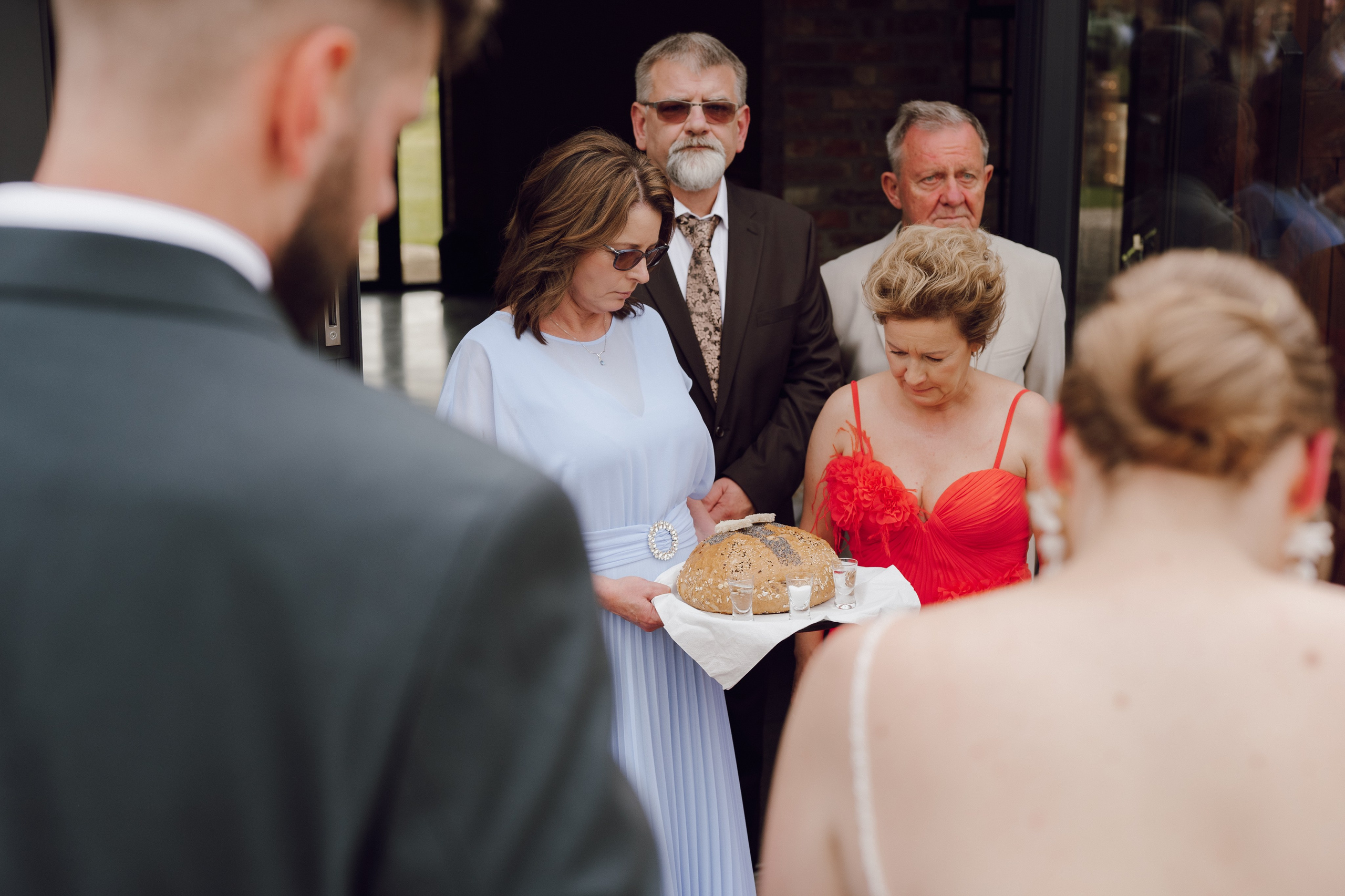 Kasia & Kuba | Wesele w stodole Owczarnia. Ślubny fotograf Poznań | Oliwia Makara