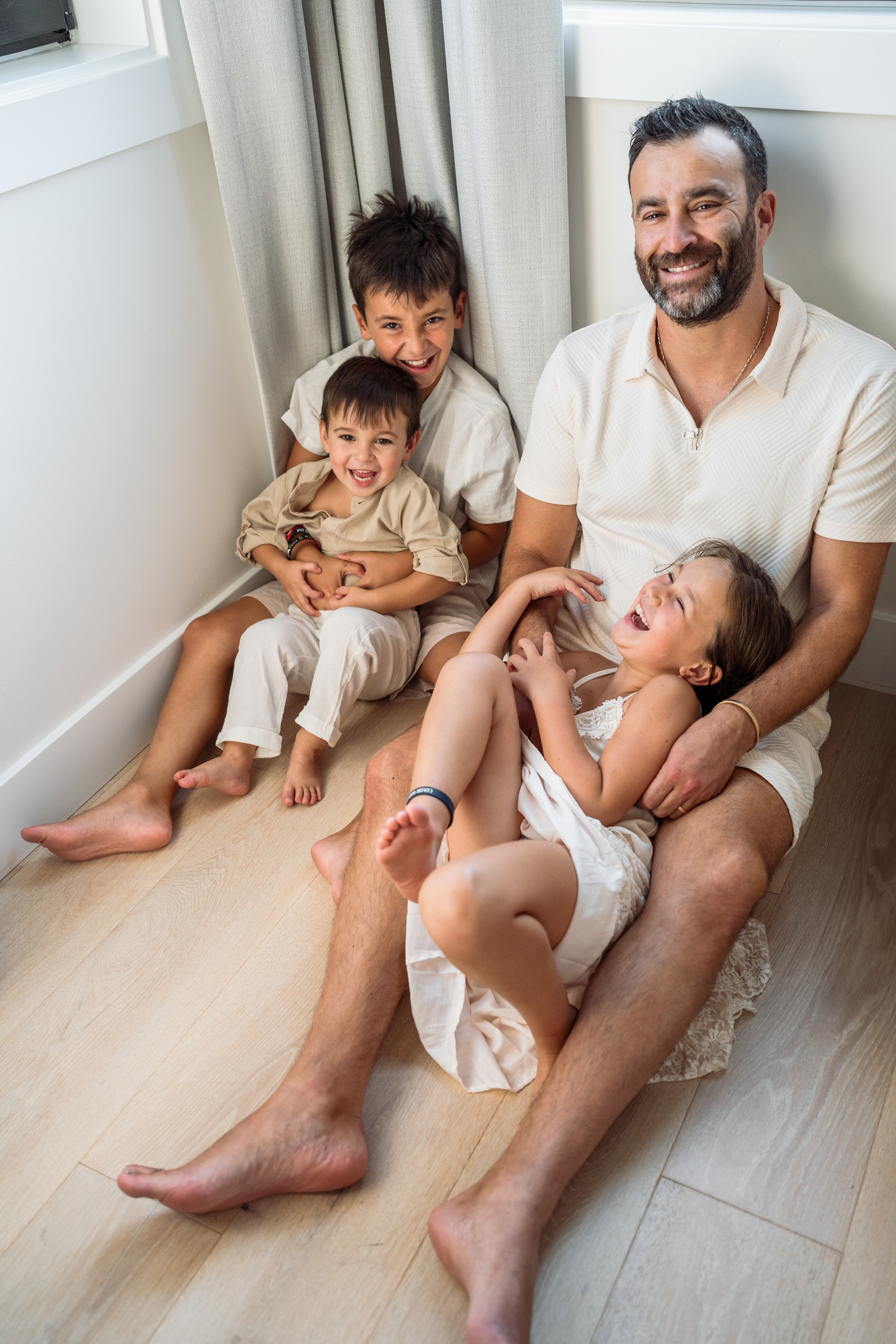 Cozy Family Photography at Home – Heartwarming & Relaxed. Alisa Tant — Family and newborn photographer Bucks County, Montgomery county, Philadelphia, NJ