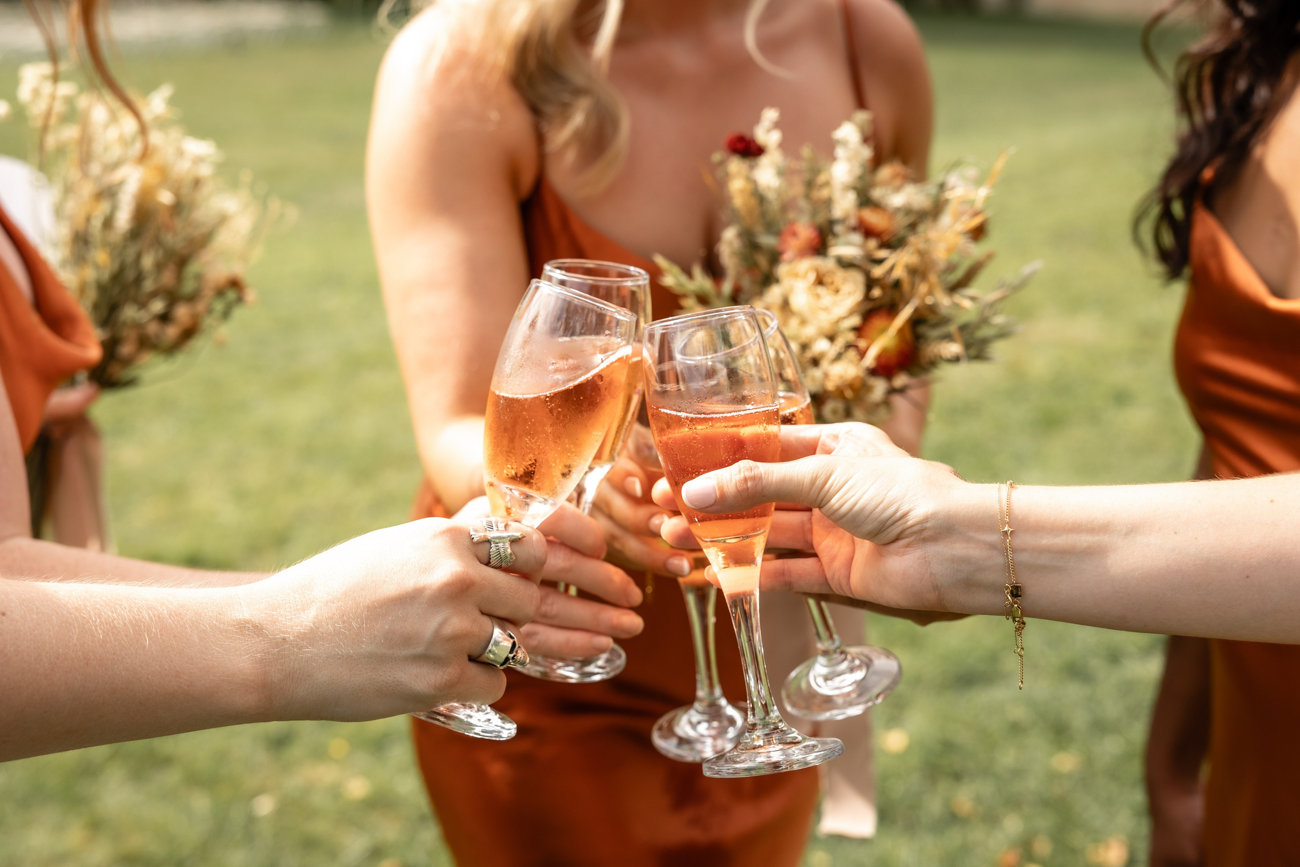 Rachel et Giles. Photo de mariage au Château de Saint-Martory. Eugénie Smirnova — photographe à Toulouse et dans le sud-ouest de la France