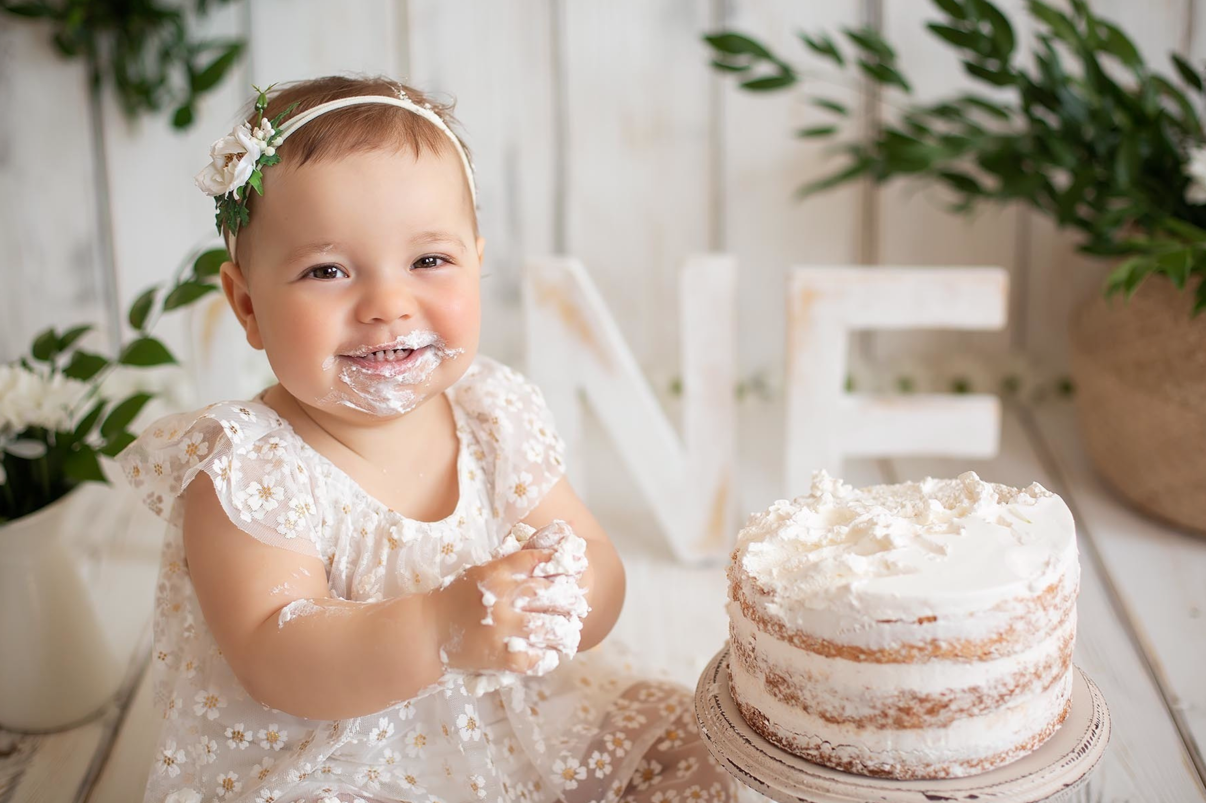 Baby Photographer in Essex | First Year Milestone Portraits by Irene Chaikeen. Irene Chaikeen | Maternity and newborn photoshoot in Essex/London