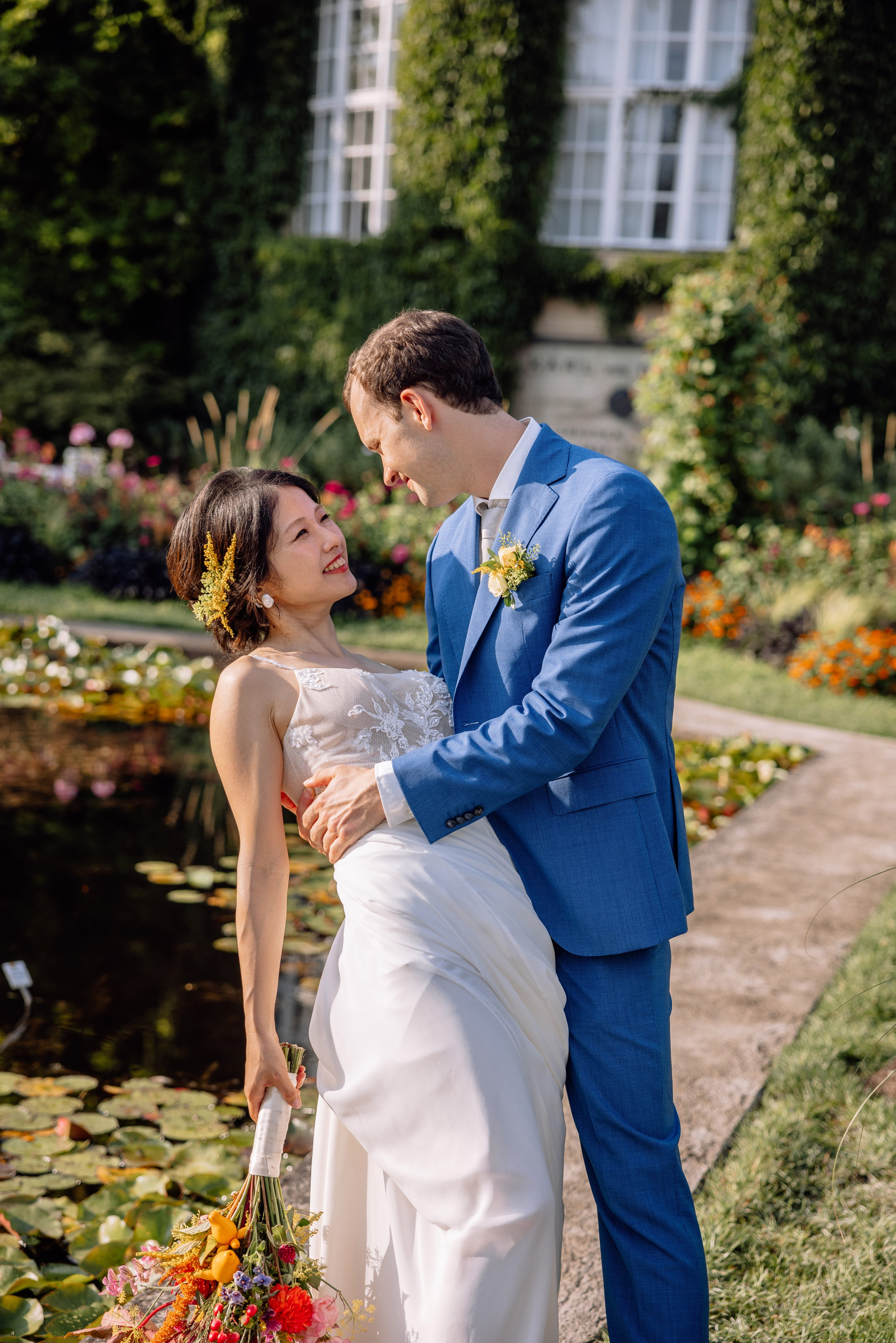 Café im Botanischen Garten. Deutsche - Japanische Hochzeit. Hochzeitsfotograf München Taufe Familienfotograf Tanja Mauke