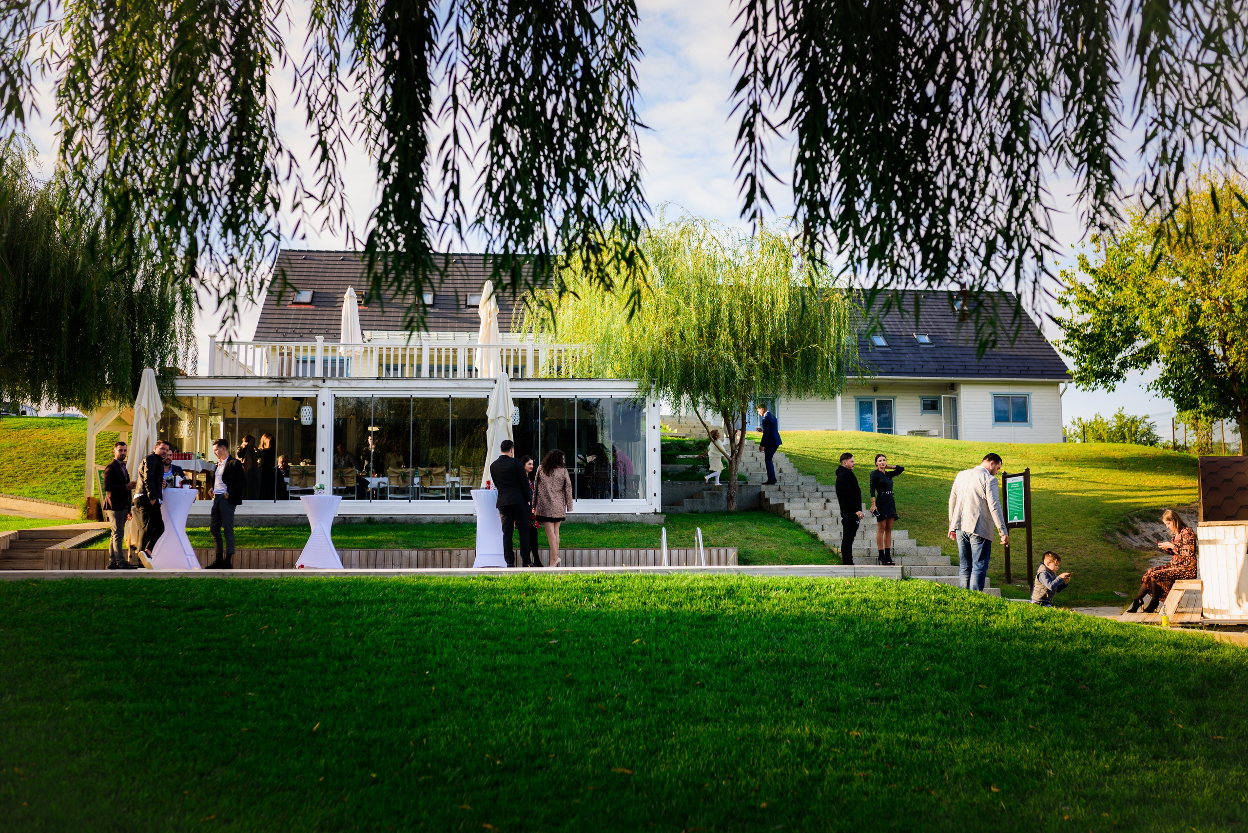 Laura & Marius. Acasă