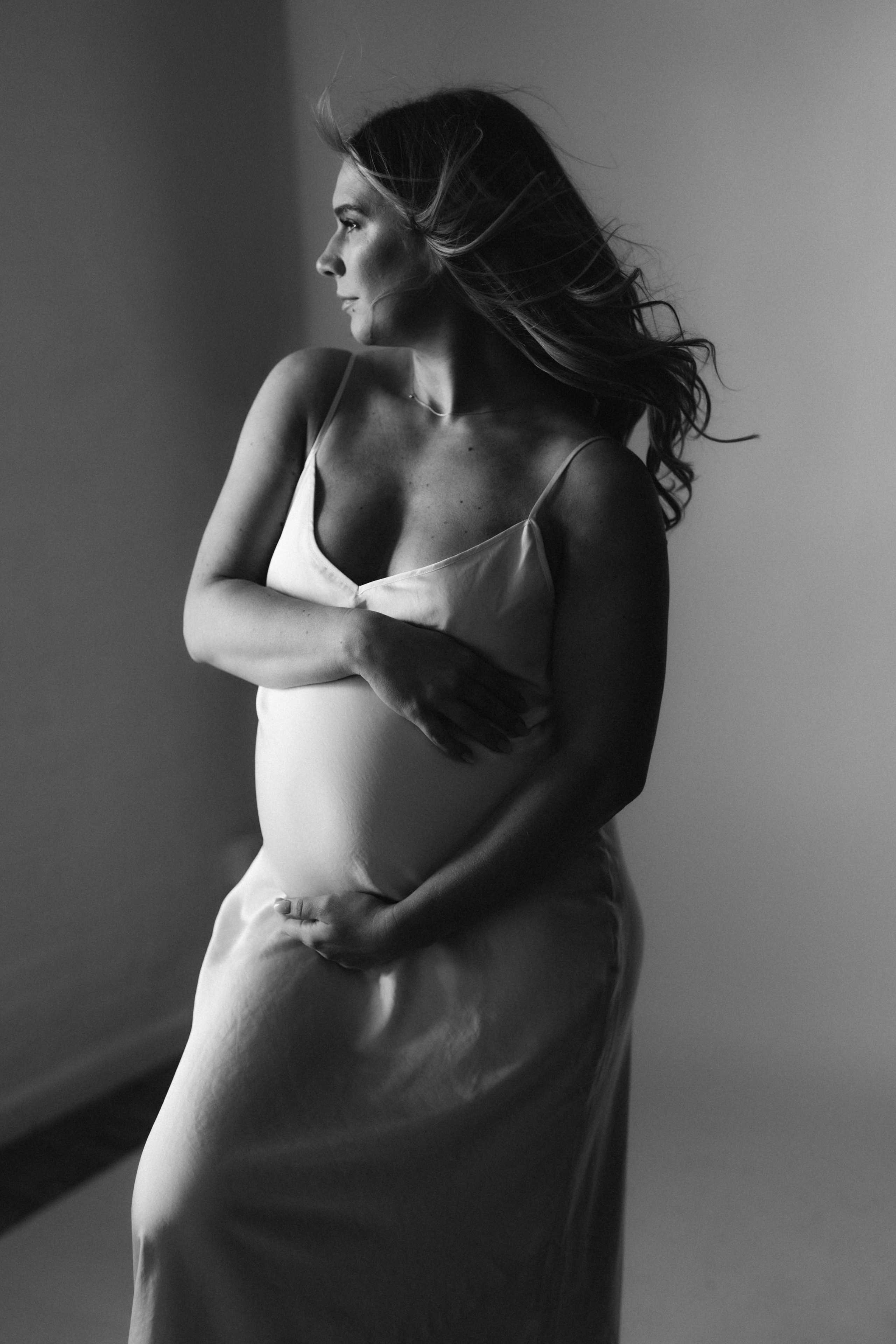 Modern maternity photographer in Long Island New York