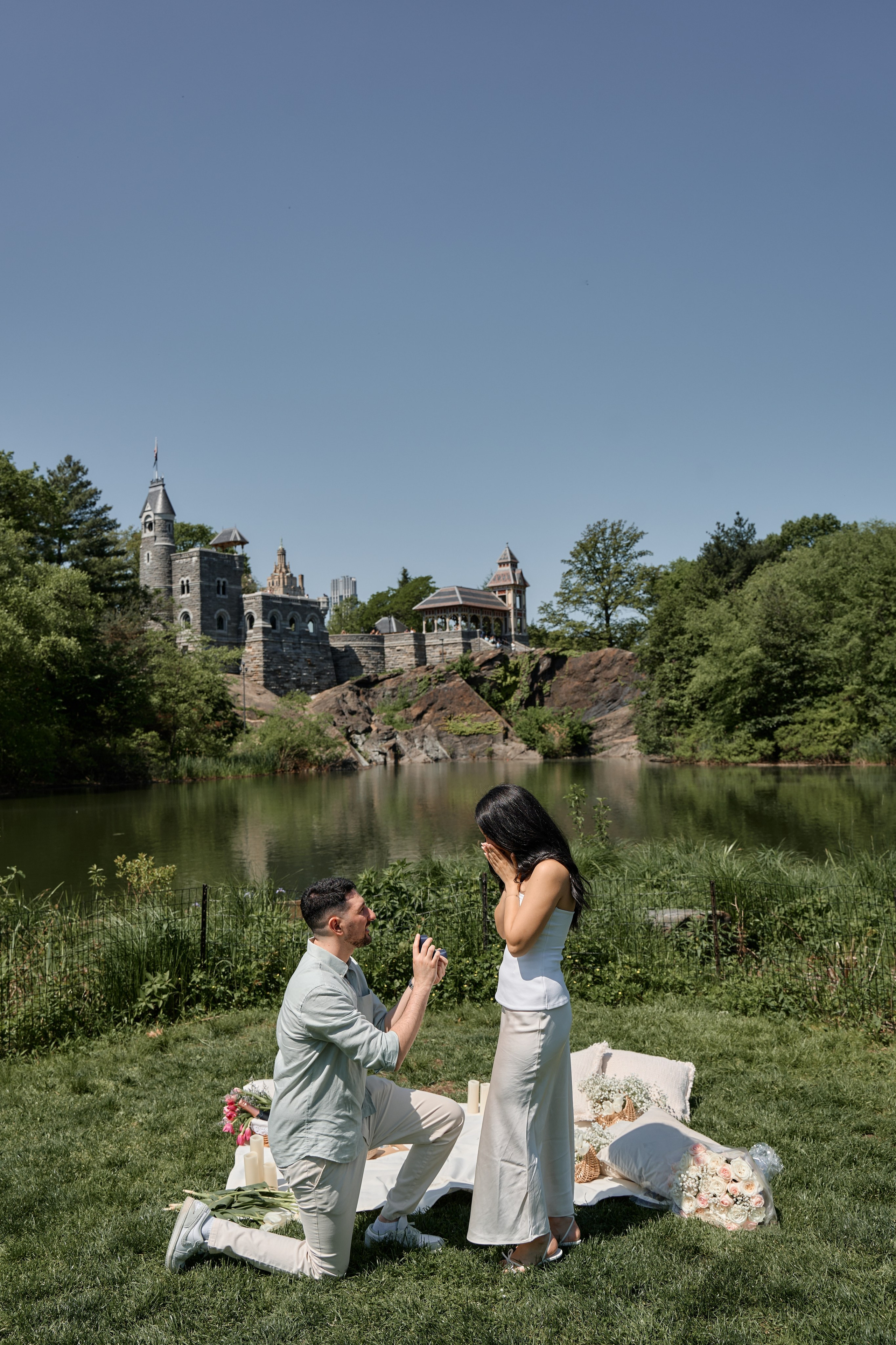 Surprise Proposal in New York. Professional Wedding and event photographer USA New York
