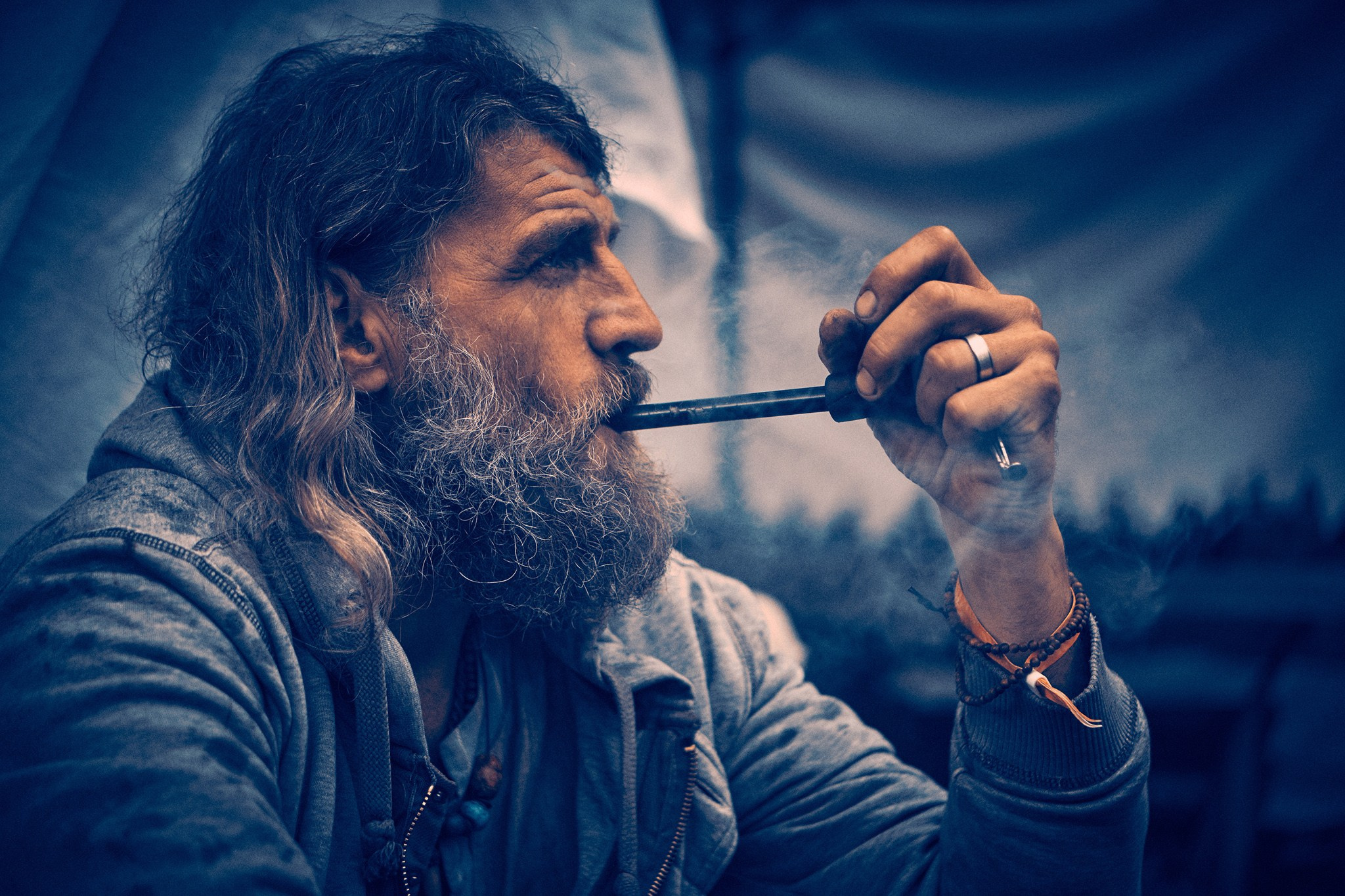 Portrety Ludzi, zrobione na Festiwalach Świadomościowych i Muzycznych: Dharma, ZIELONE KRĘGI, Wibracje, FRUŃ, Organic, Turkusowa Wyspa. Andriej Szypilow - Fotografia & Wideografia