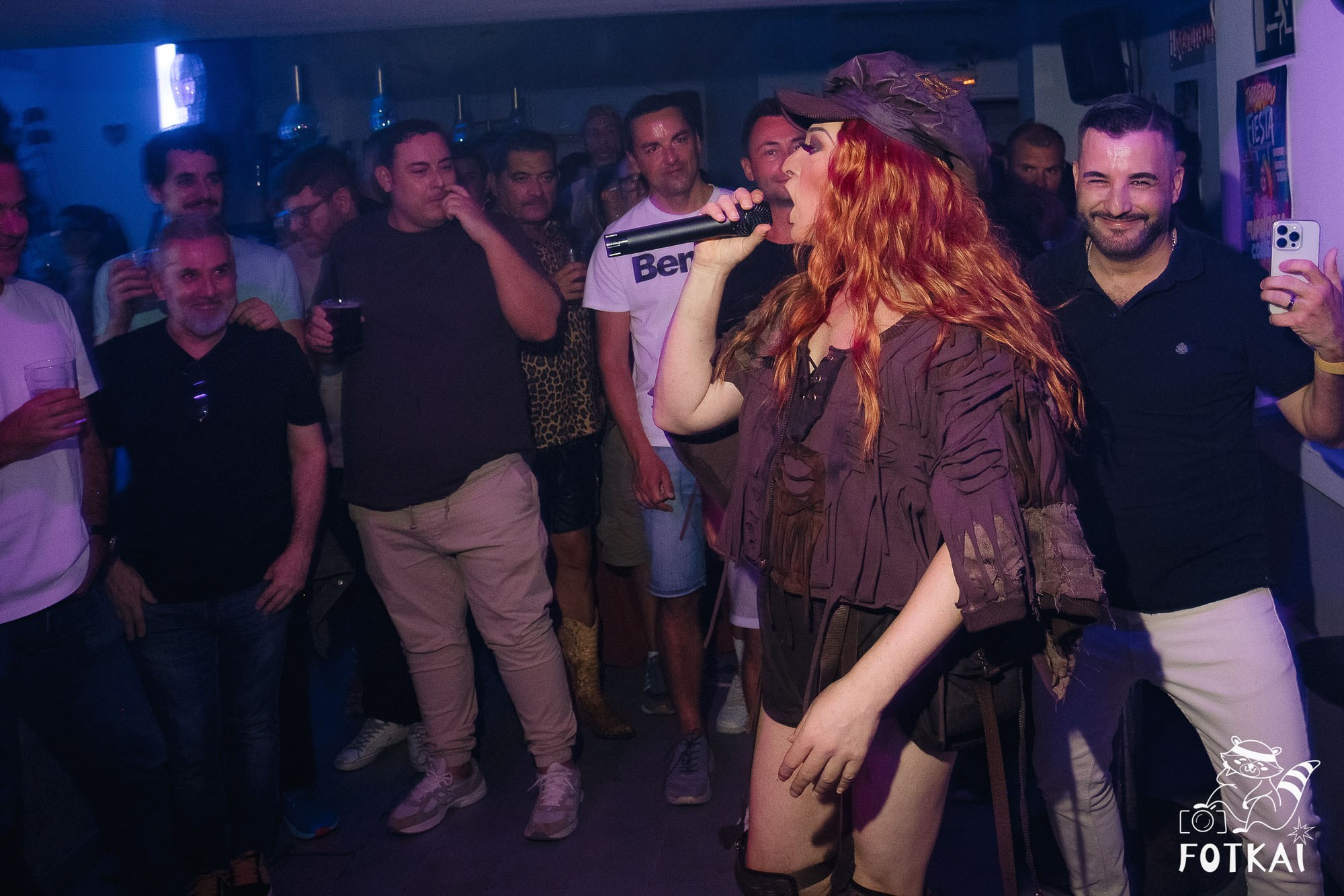 La Prohibida — Reportaje fotográfico en Boys Disco Pub La Mata Torrevieja | FOTKAI