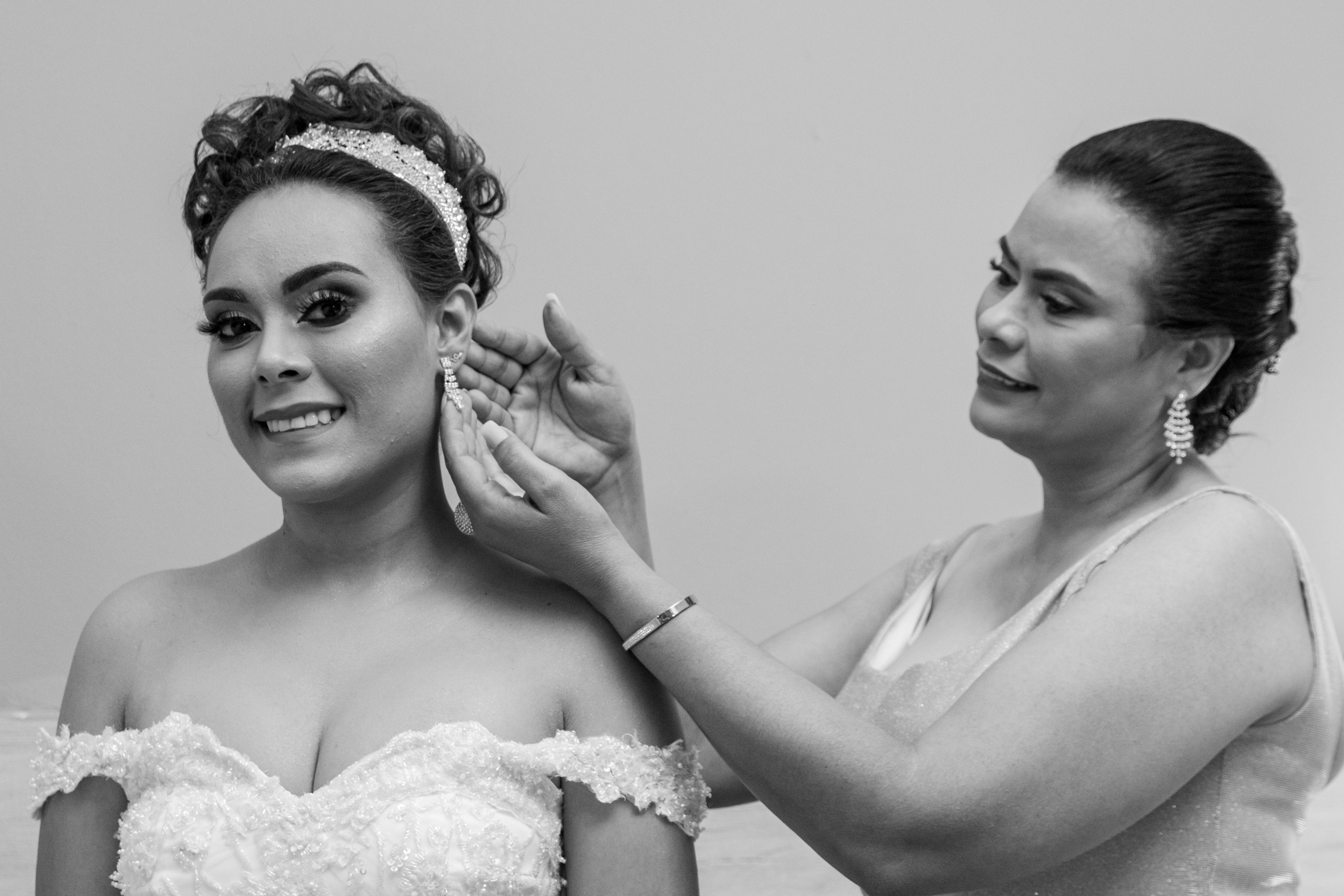 La mejor fotografía de Bodas y XV años en Olancho. Estudio Fotográfico Jafet