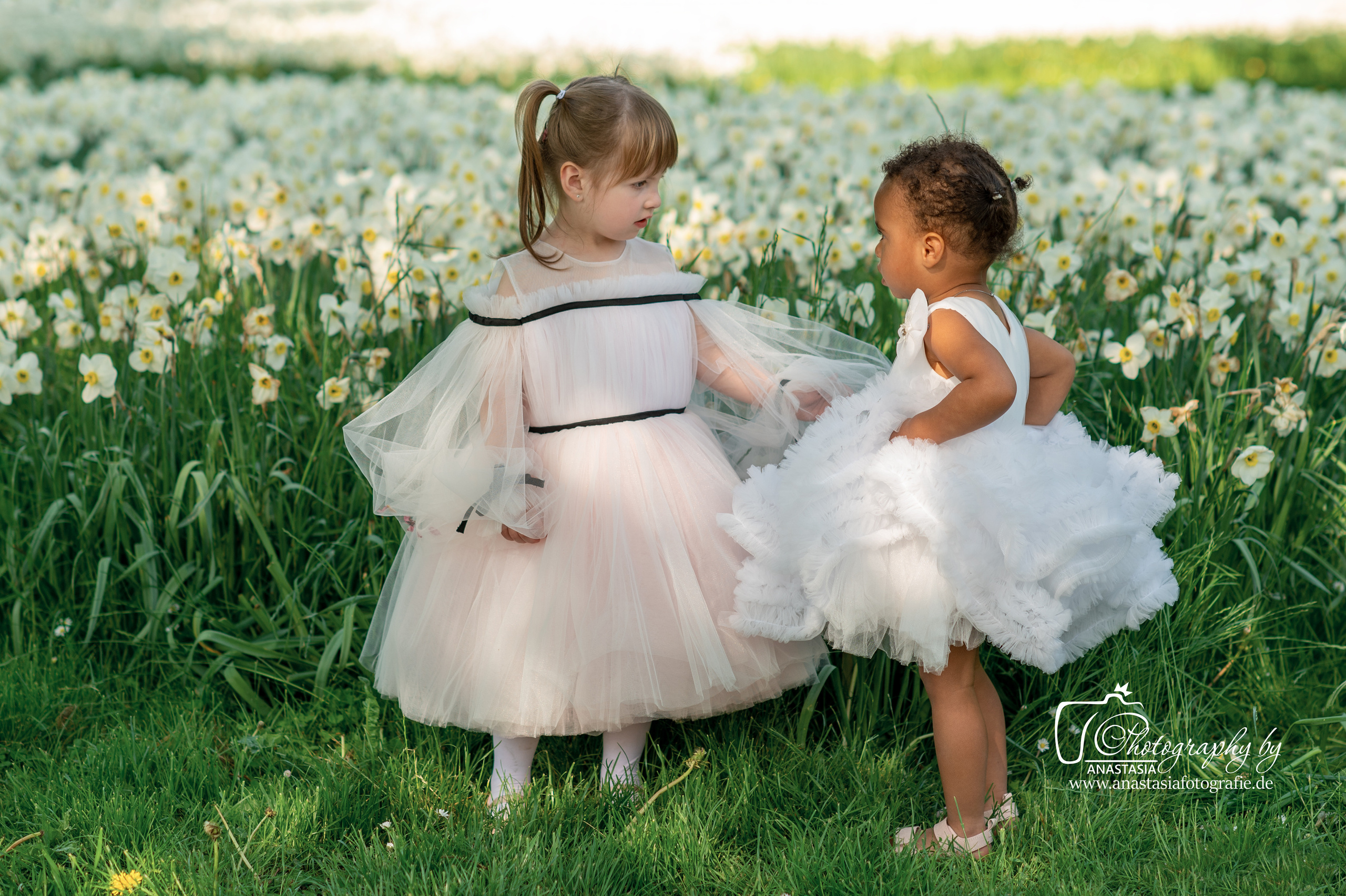 Kleine Prinzessinnen. Newbornfotograf Kinderfotograf Ulm Familienfotograf Anastasia Neu-Ulm