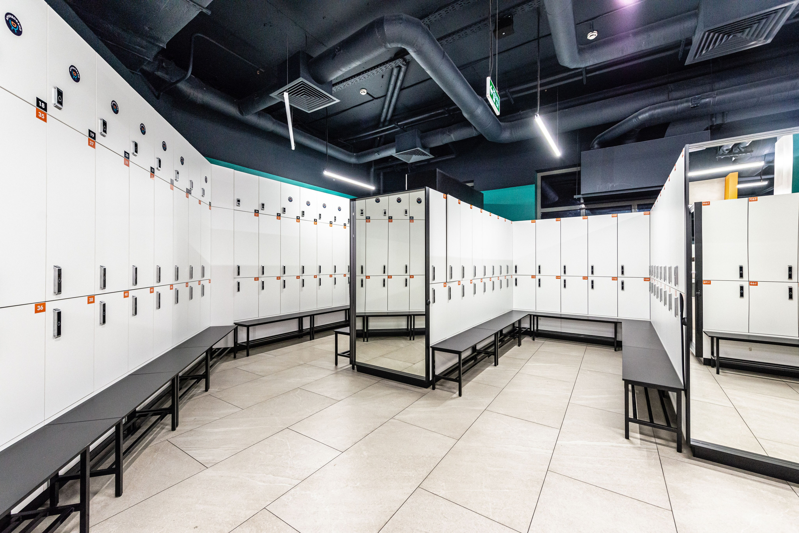 Фитнес-клуб DDX Fitness в Б. Овчинниковском переулок. ФОТОГРАФ МЕКСИКА КИНТАНА-РОО