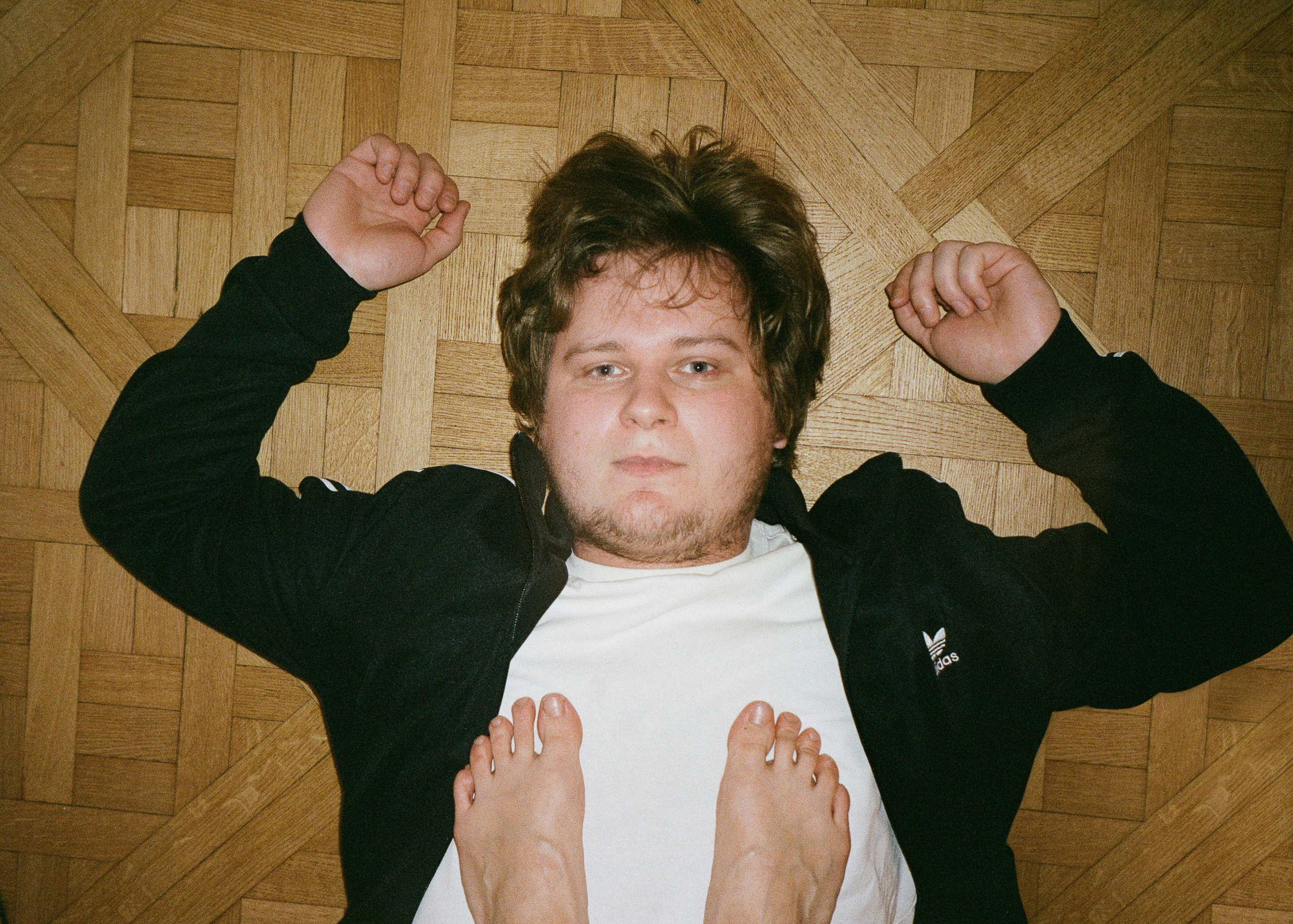 The men i stand on 2024. Photographe de produits et natures mortes à Paris