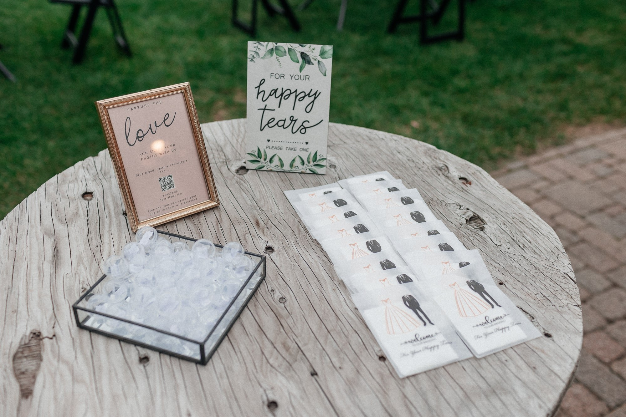 Jessica & Stephen’s Candid Wedding Photos | Documentary-Style Wedding Photography | Hamilton, Oakville, Brampton, Etobicoke. Storytellers Films — Candid Wedding Videographer & Photographer in Toronto, Ontario and beyond