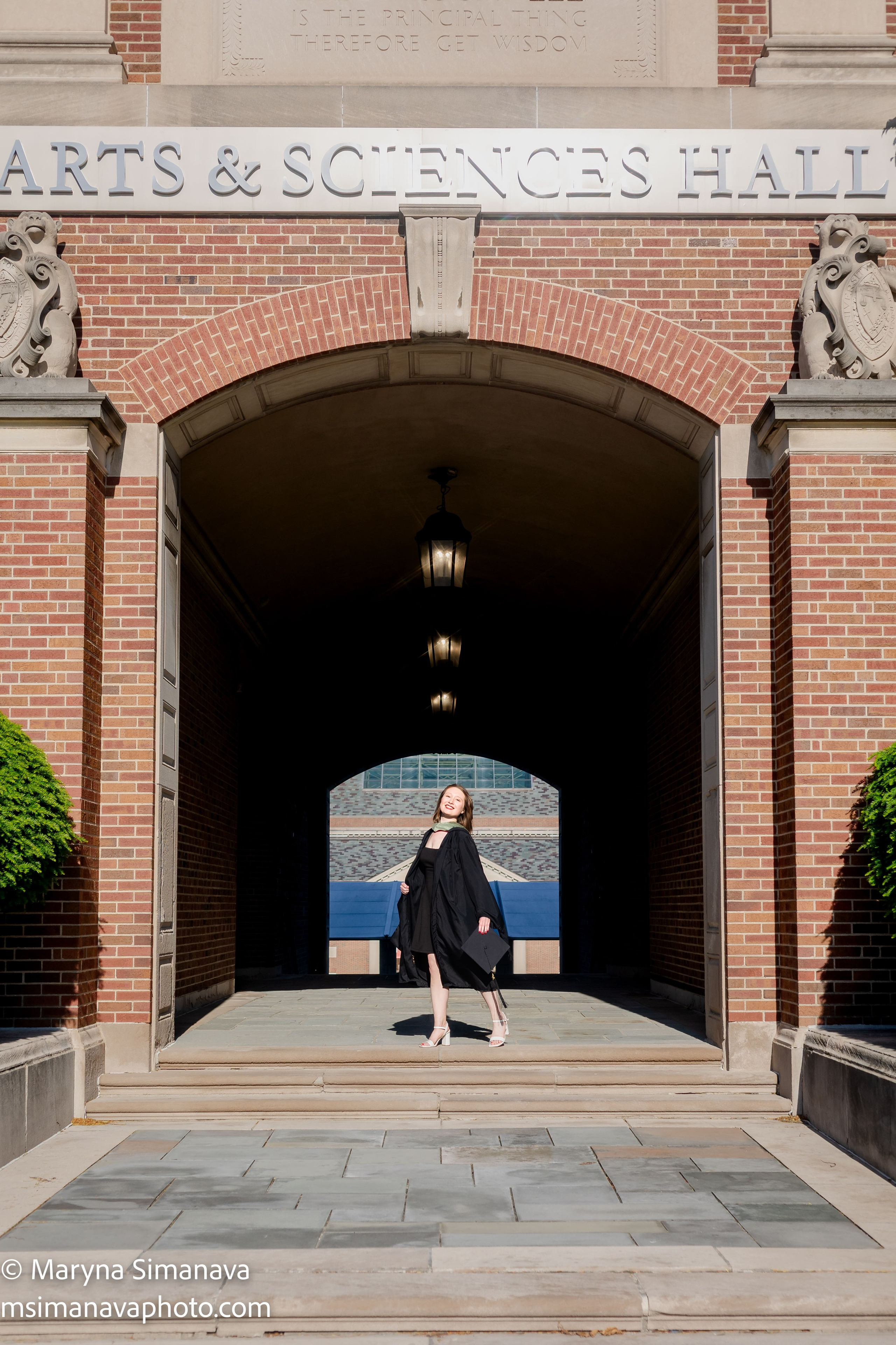Mallory — University of Cincinnati, Cincinnati, Ohio. Portrait and graduation photographer Marina Simanava