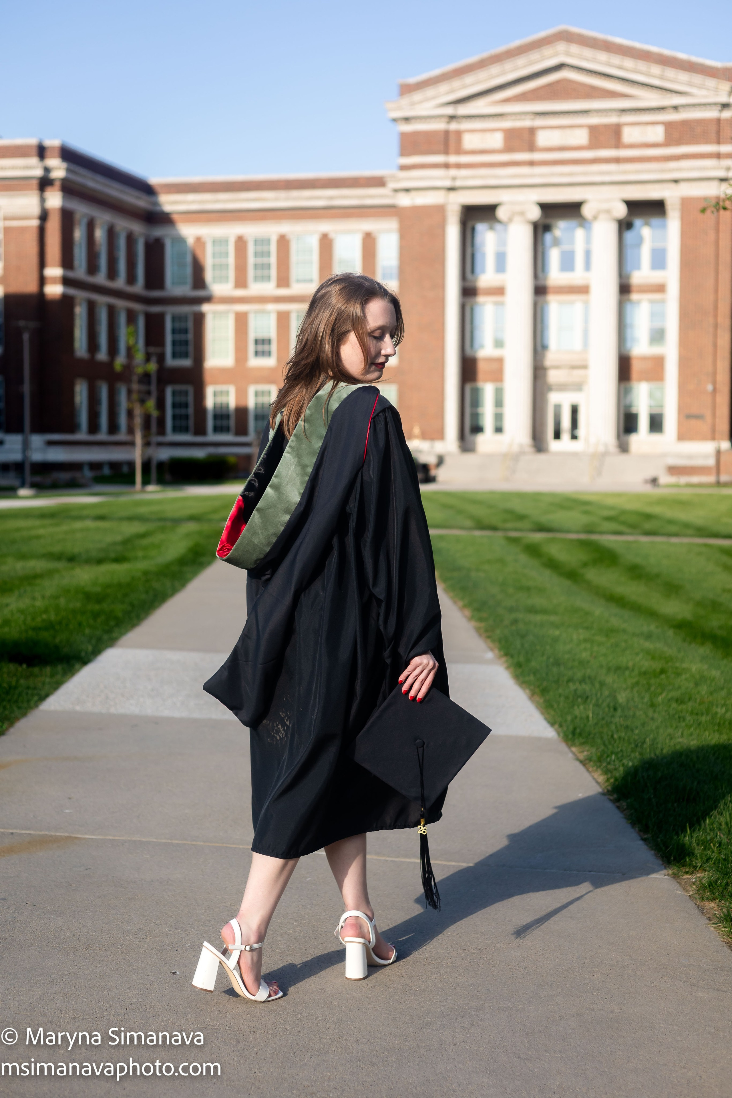 Mallory — University of Cincinnati, Cincinnati, Ohio. Portrait and graduation photographer Marina Simanava