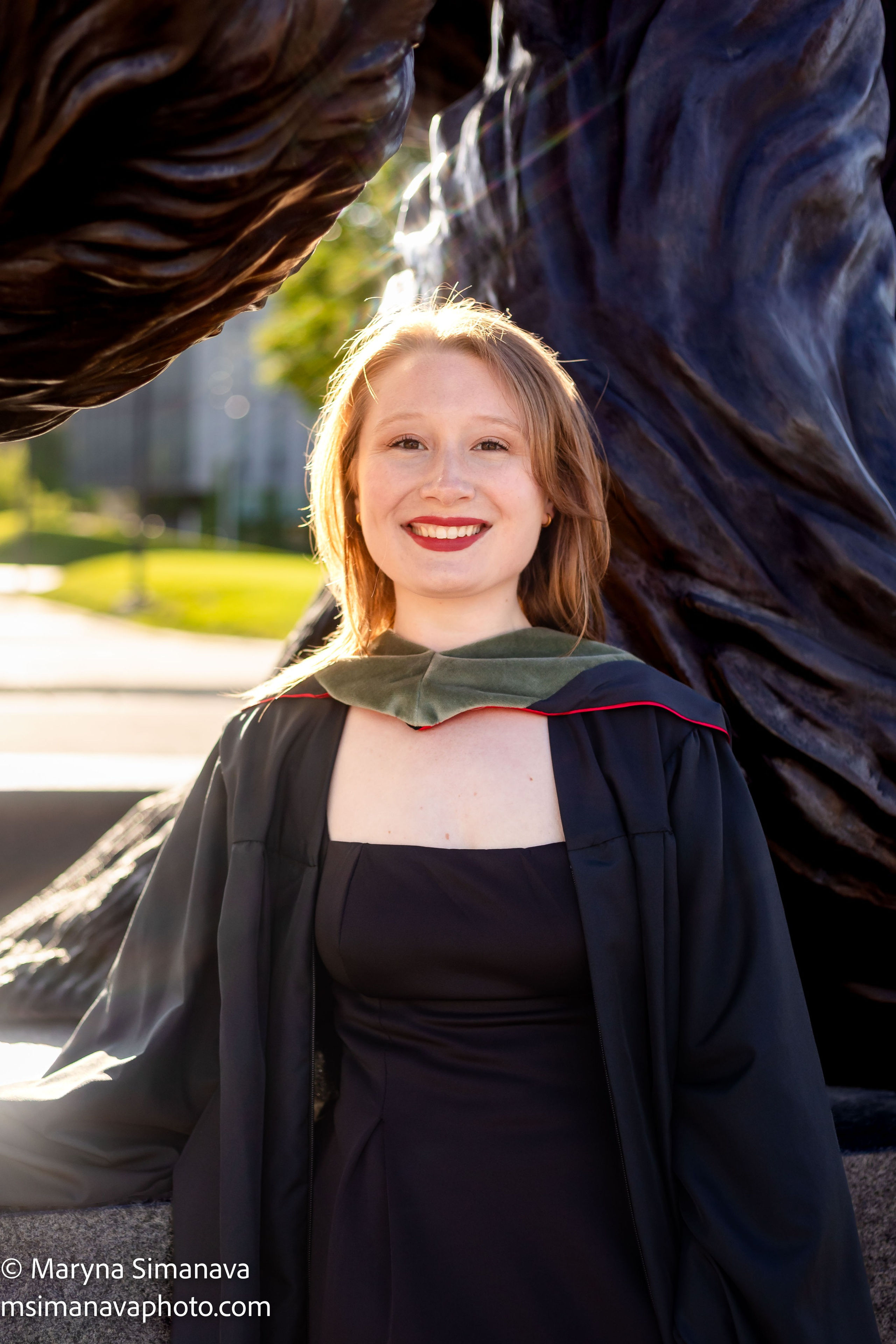 Mallory — University of Cincinnati, Cincinnati, Ohio. Portrait and graduation photographer Marina Simanava