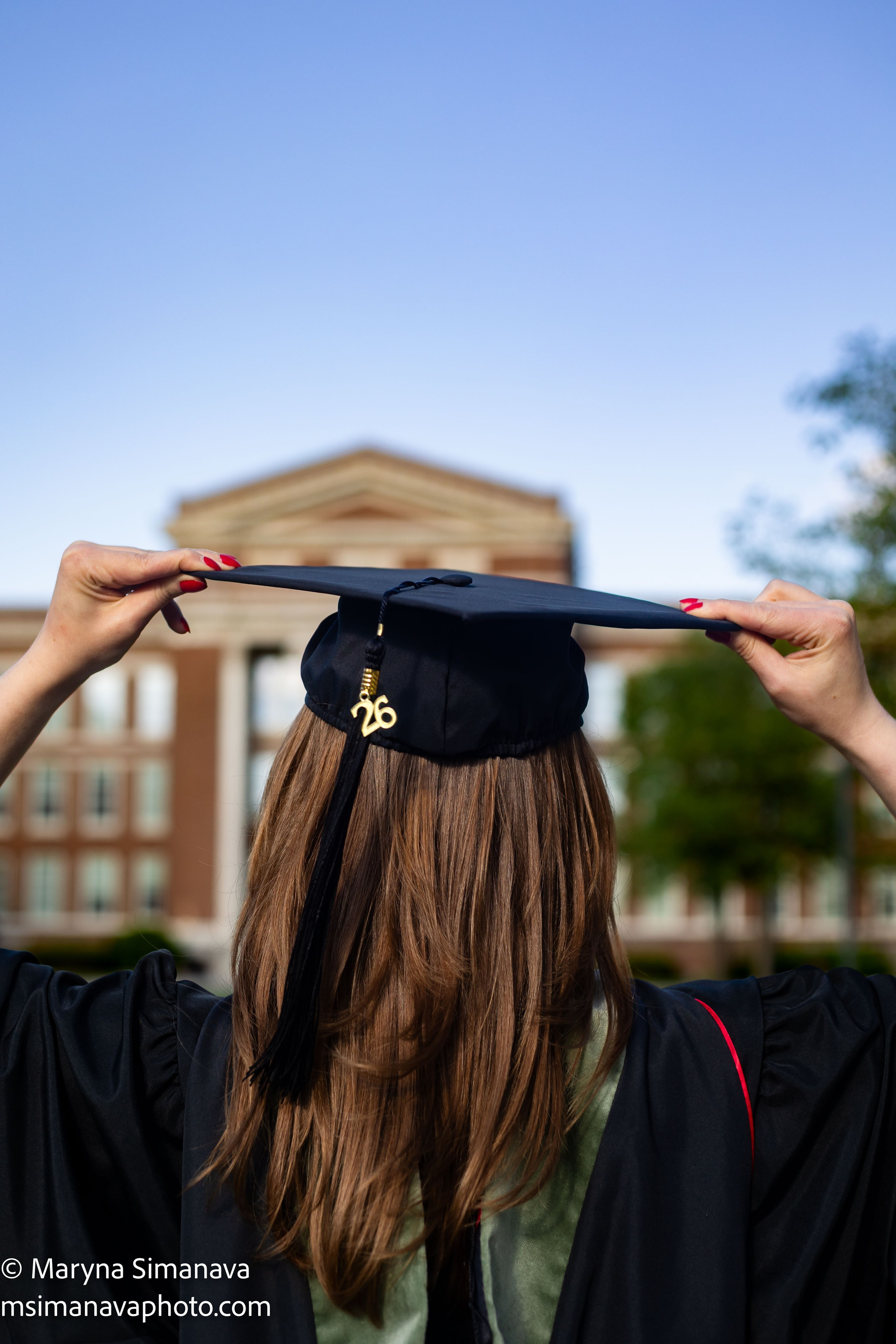 Mallory — University of Cincinnati, Cincinnati, Ohio. Portrait and graduation photographer Marina Simanava