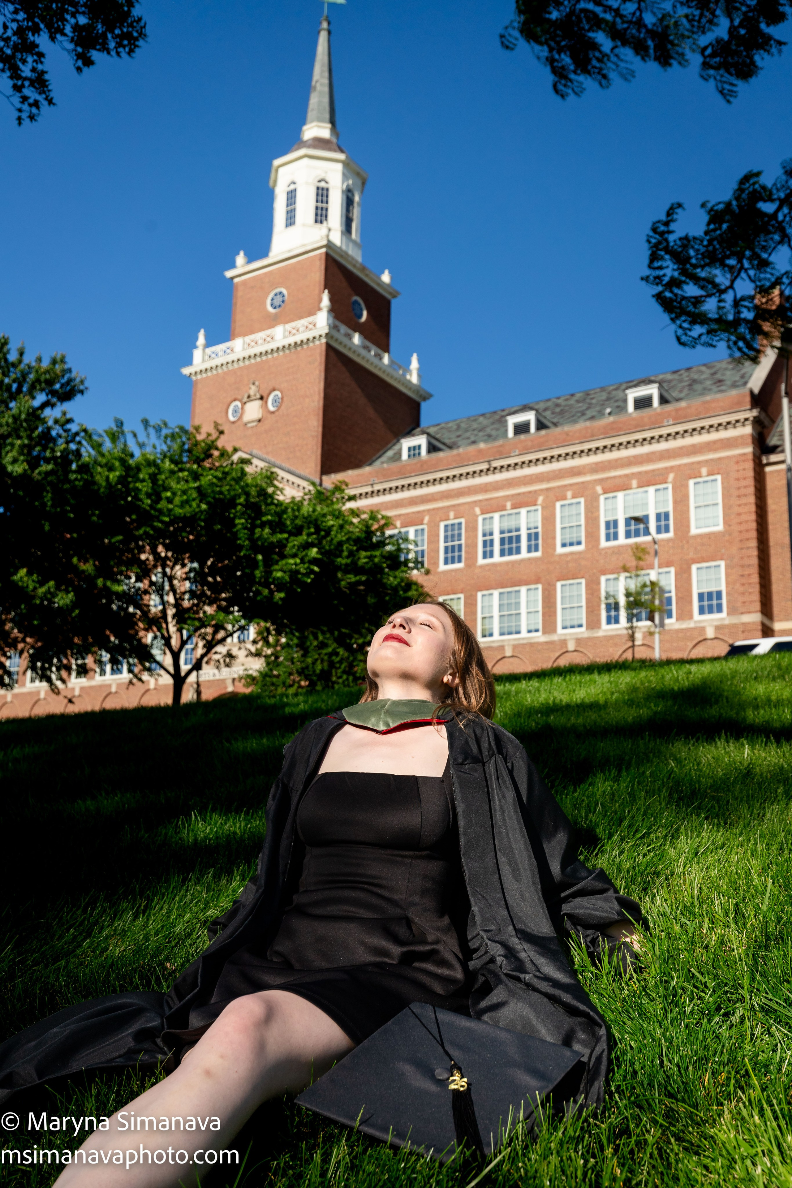 Mallory — University of Cincinnati, Cincinnati, Ohio. Portrait and graduation photographer Marina Simanava